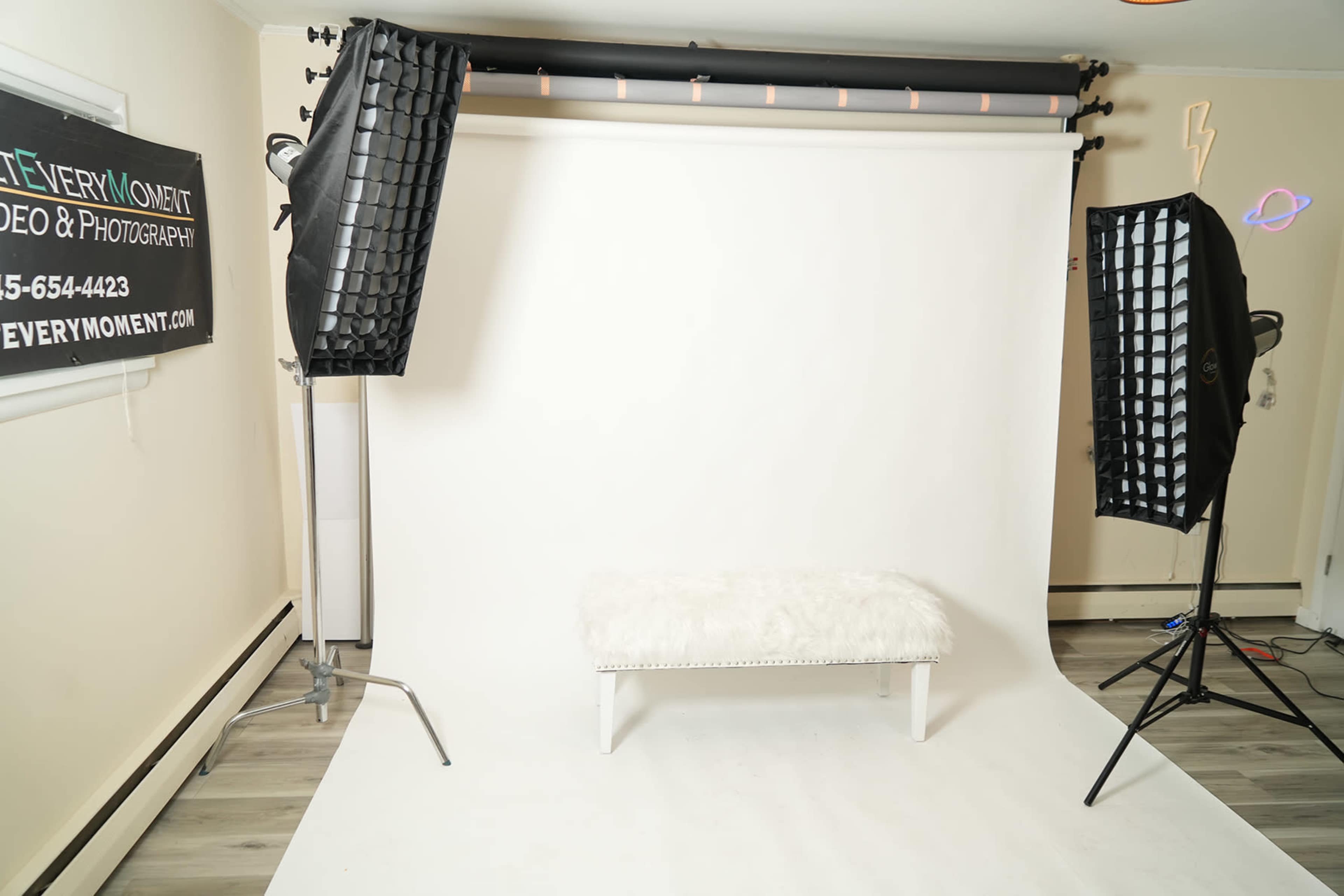 Intimate & Cozy Photography Studio in Poughkeepsie – Perfect for Portraits Branding & Content Creation Image in Poughkeepsie, Poughkeepsie, NY