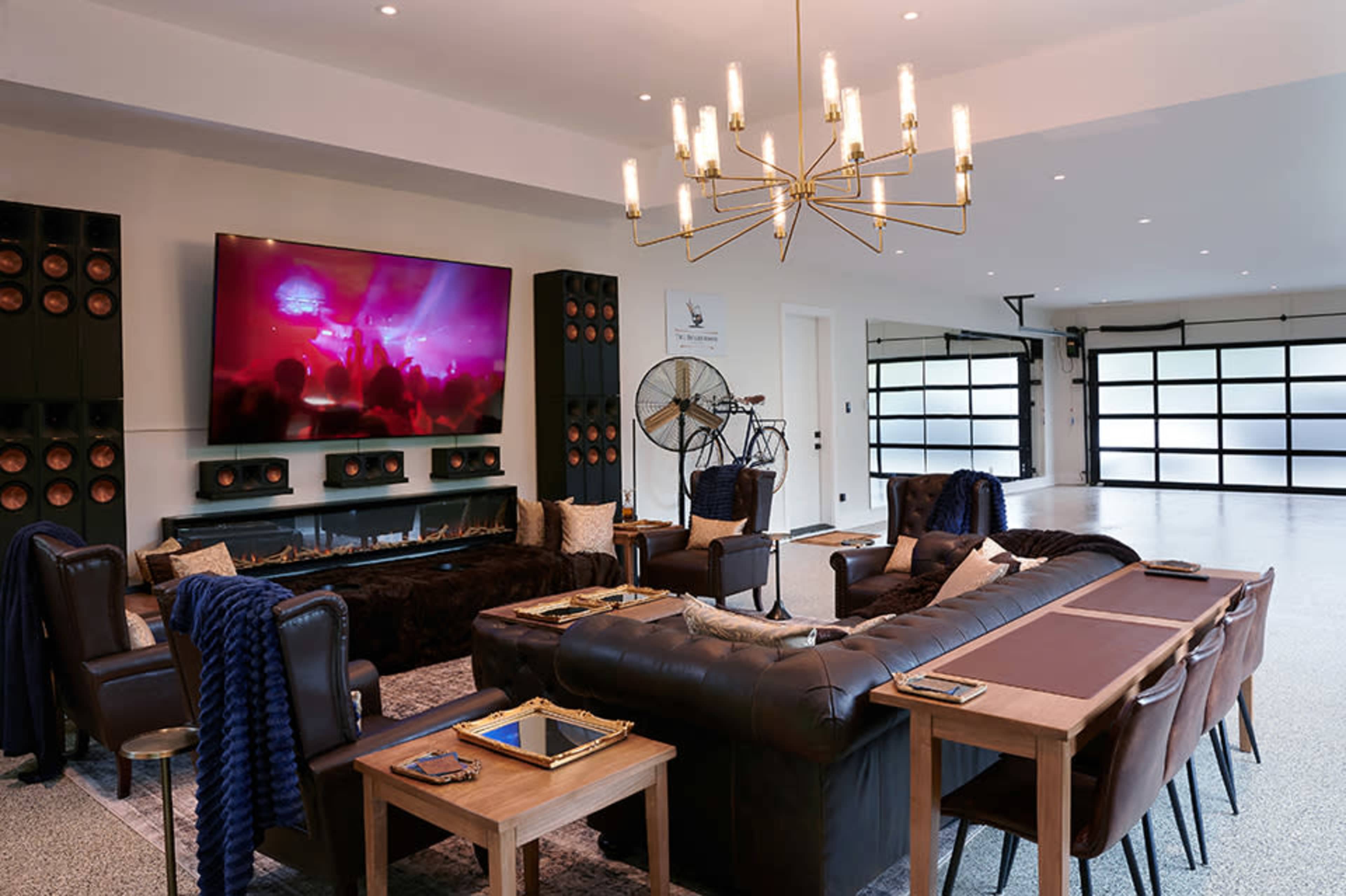 Custom West Van Mansion Image in West Vancouver, West Vancouver, BC