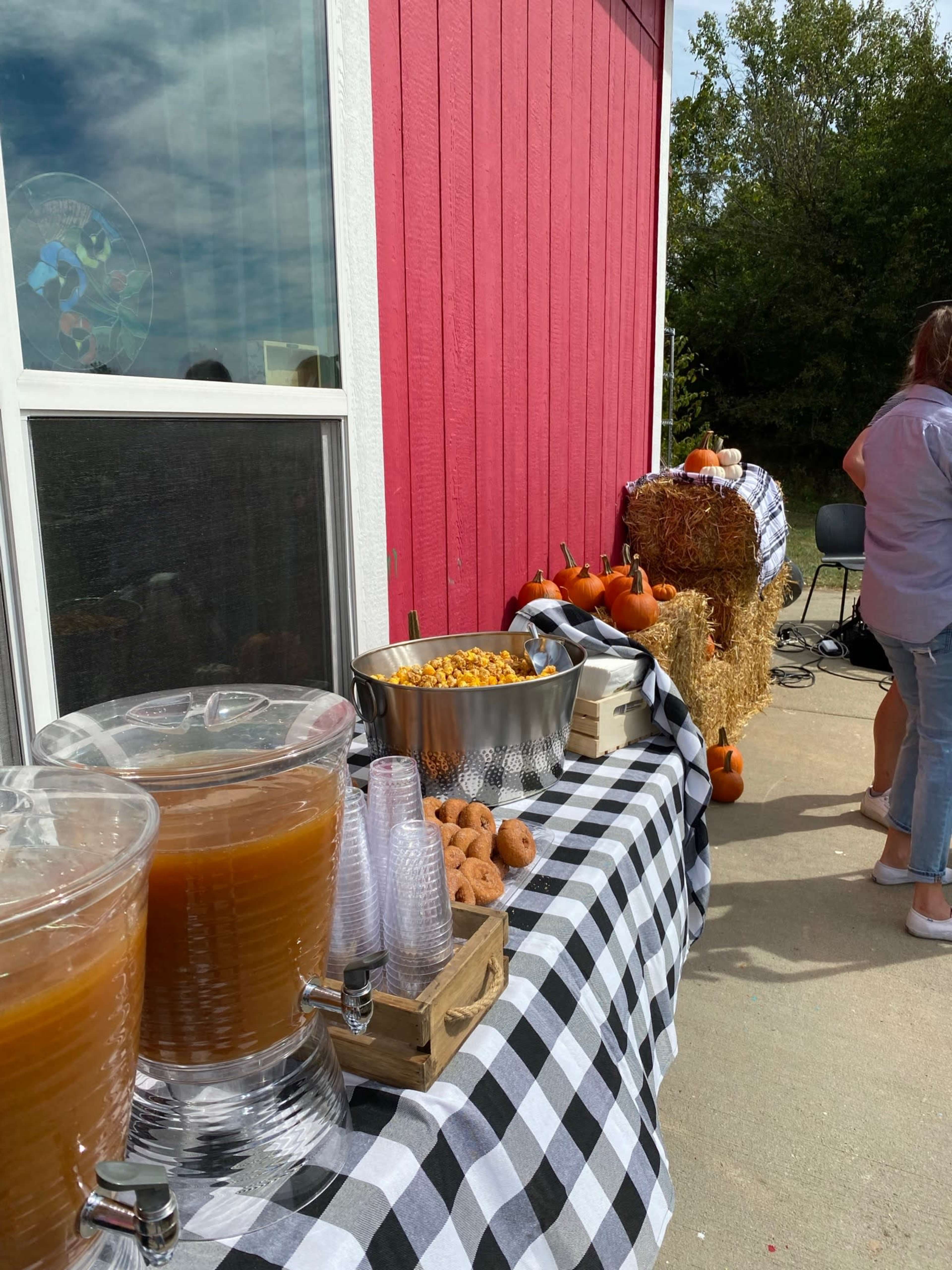 Modern Barn Setting with Art Studio Vibe Image in Overland Park, Overland Park, KS