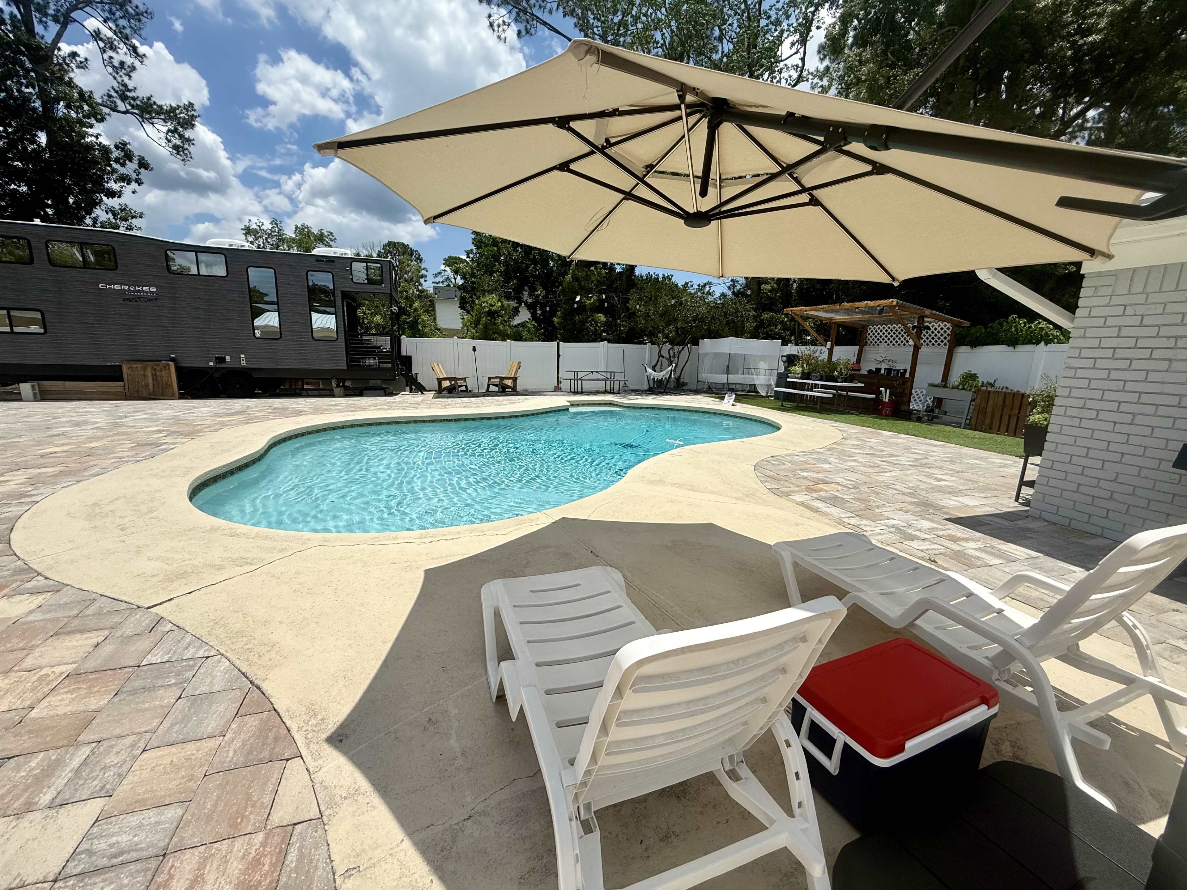 The Arlington Backyard Oasis – Private Outdoor Retreat with Poolside Vibes, Movies & Game Nights Image in Arlingwood, Jacksonville, FL
