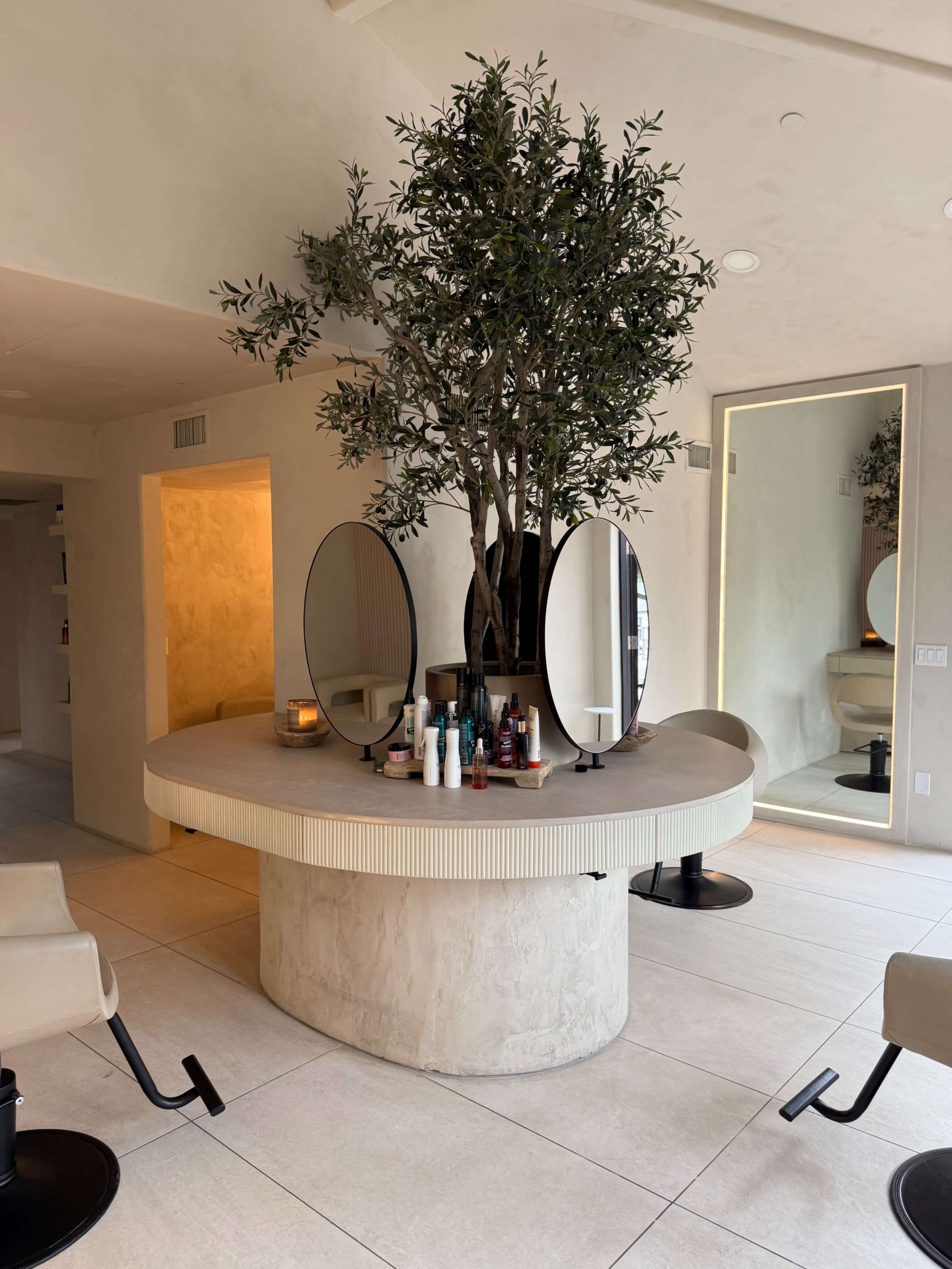Elevated Hair Salon + Event Space Image in Wilshire Montana, Santa Monica, CA