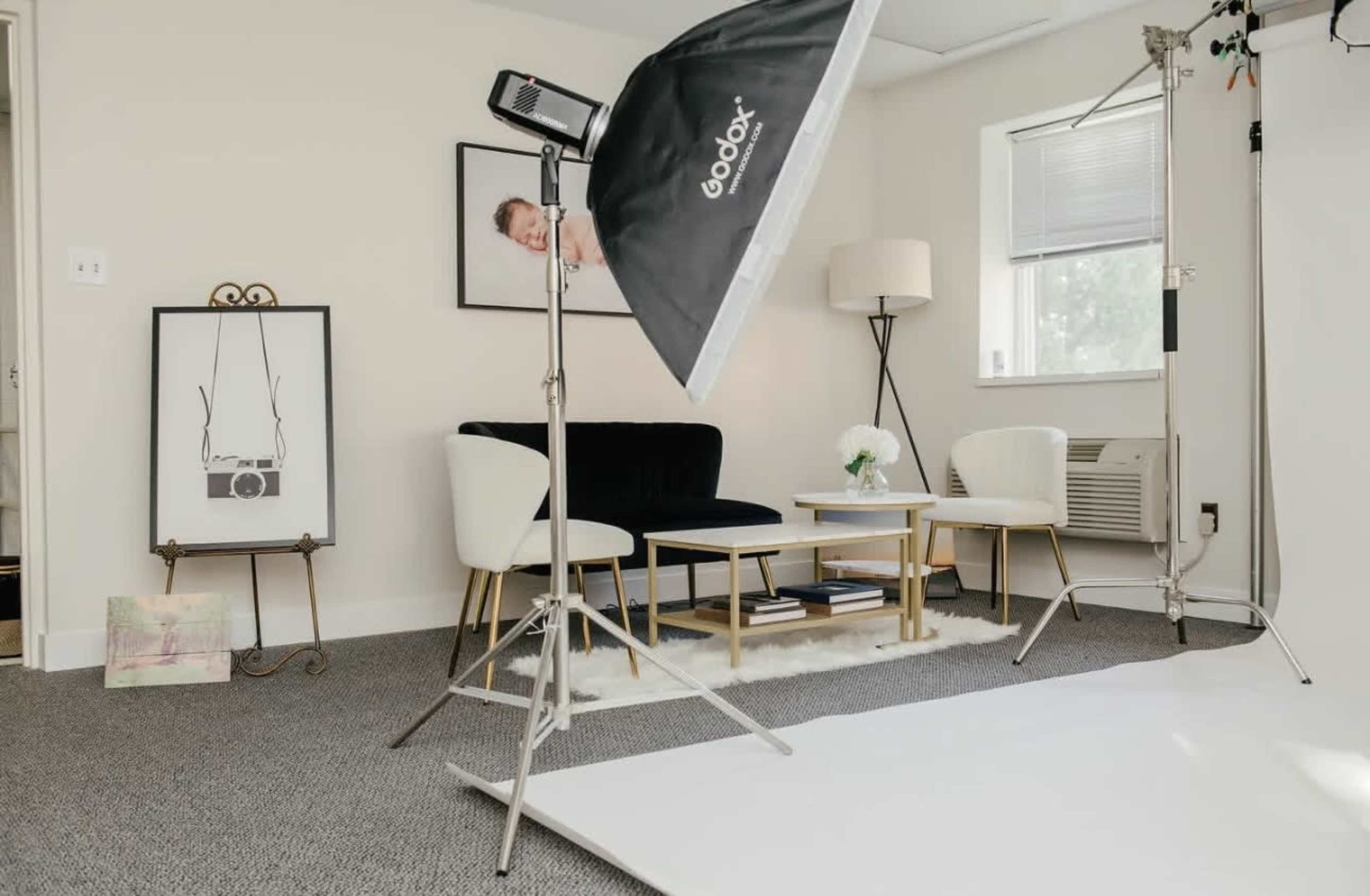 Photography studio on Main Street in Newark, De Image in Newark, Newark, DE