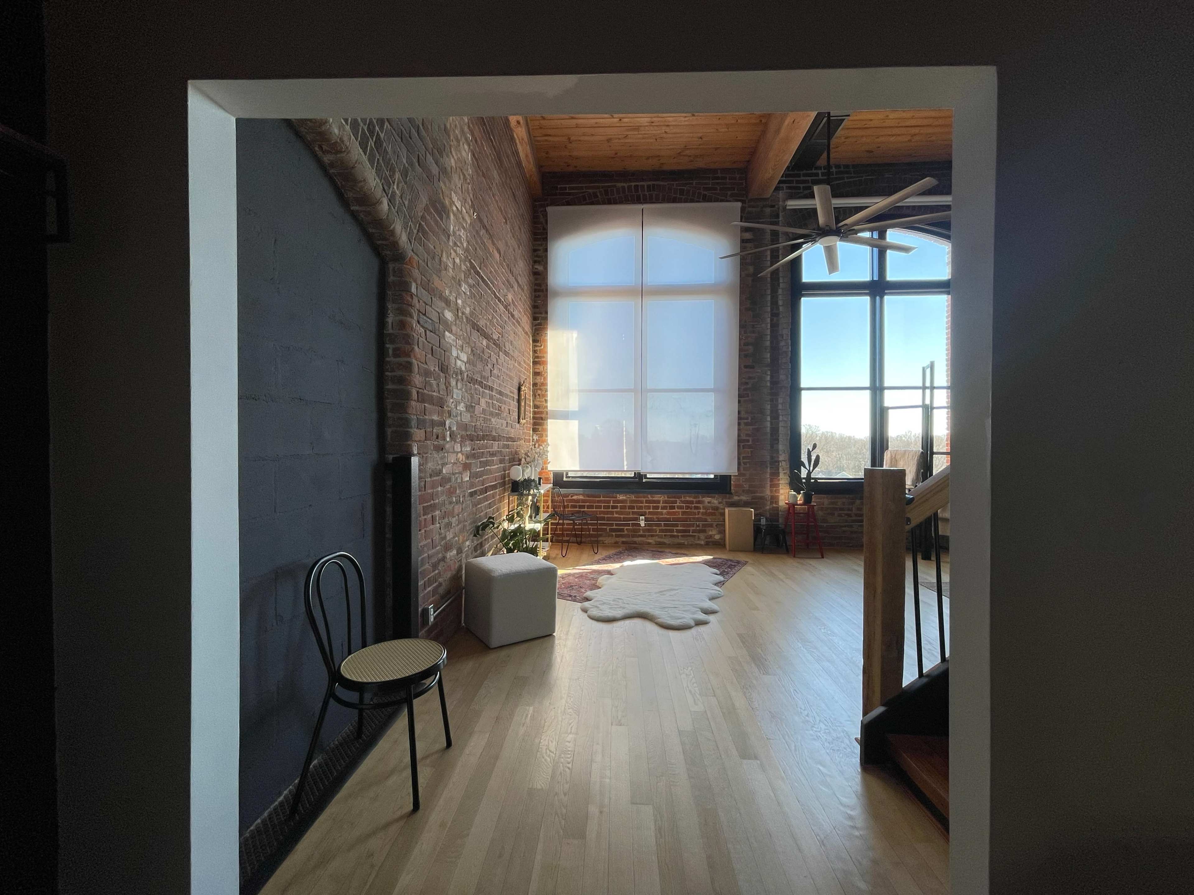 Beautiful Natural Light Stylish Loft with Tall Windows Image in Thomasboro - Hoskins, Charlotte, NC