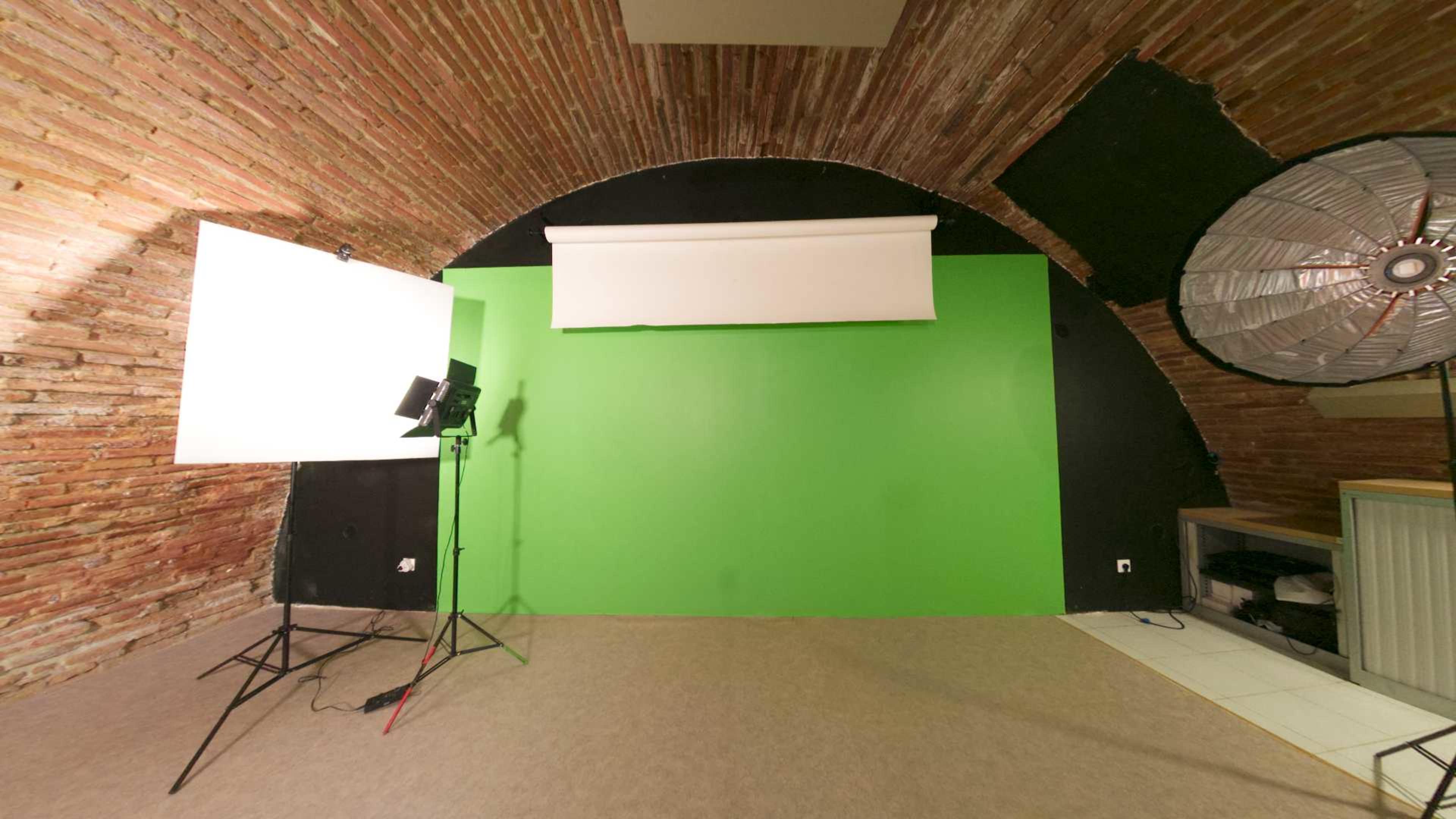 16th century renaissance studio (urban surroundings, 200m2, 60ft2) Image dans Capitole de Toulouse, Toulouse, 