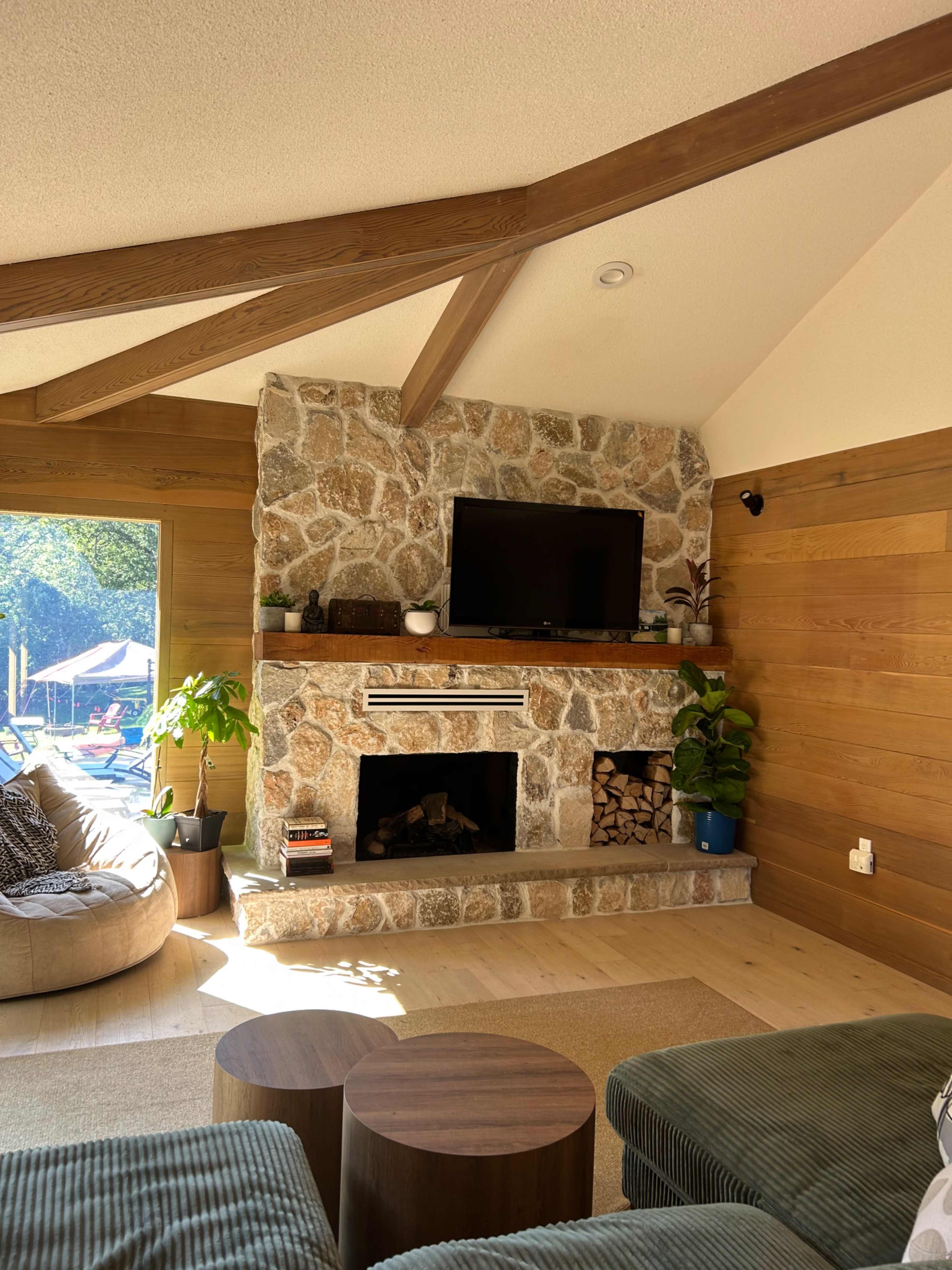 Country Luxe Image in Flamborough, Waterdown, ON