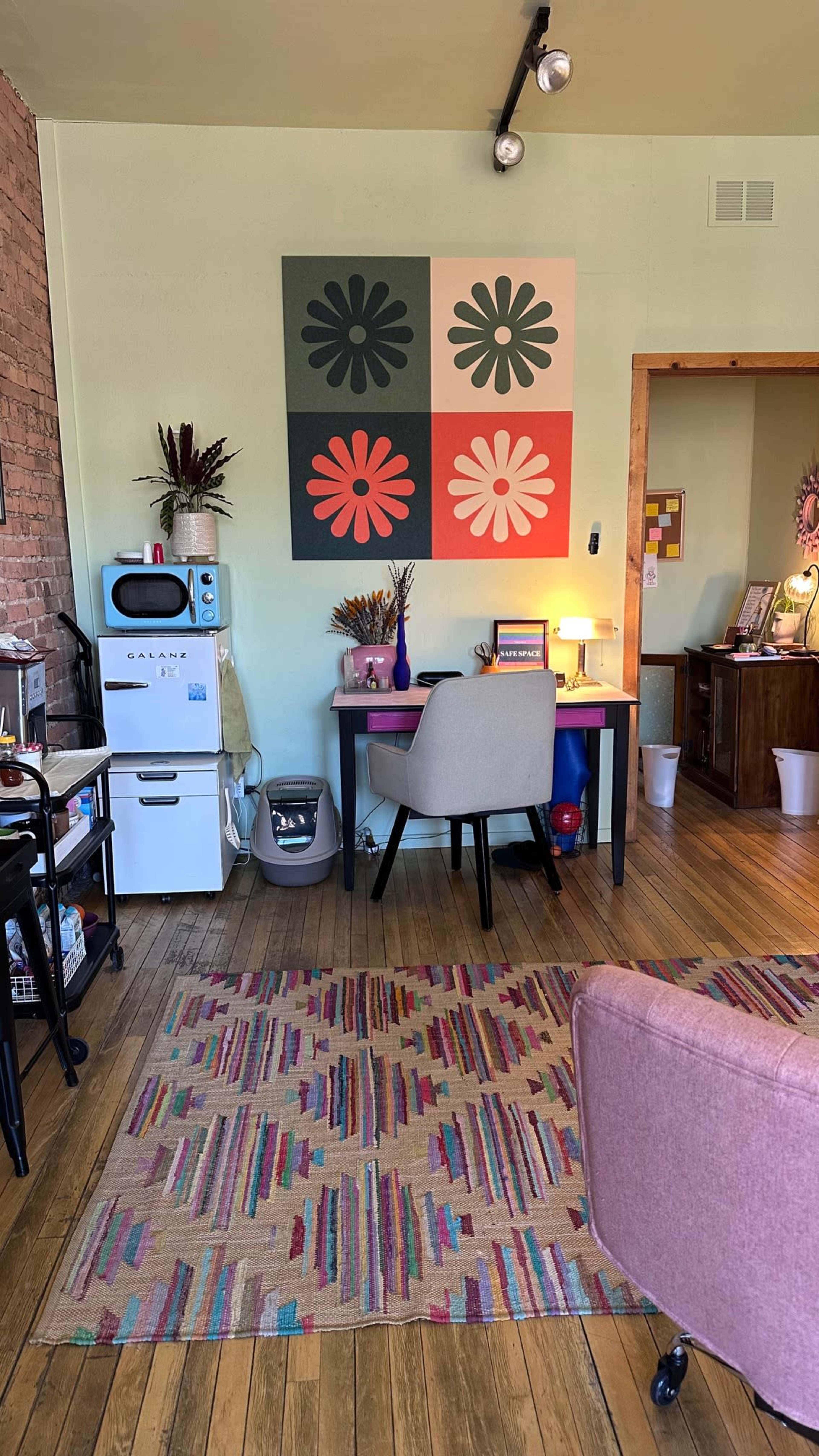 Beautifully Furnished Spacious, Sunny Therapist's Office with Exposed Brick and Private Waiting Area Image in Edgewater, chicago, IL