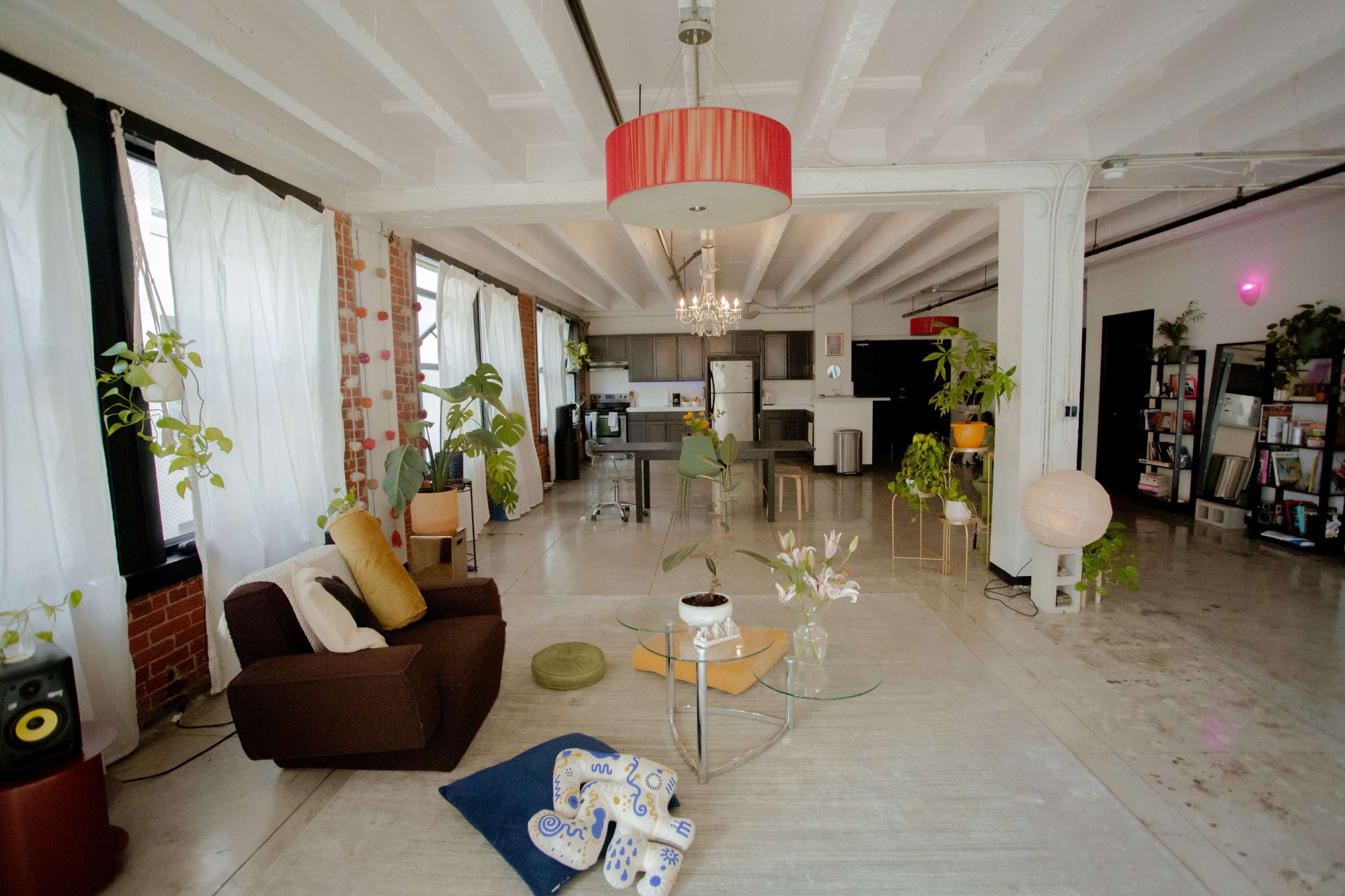 Eclectic Downtown Artist Loft Image in Central LA, Los Angeles, CA