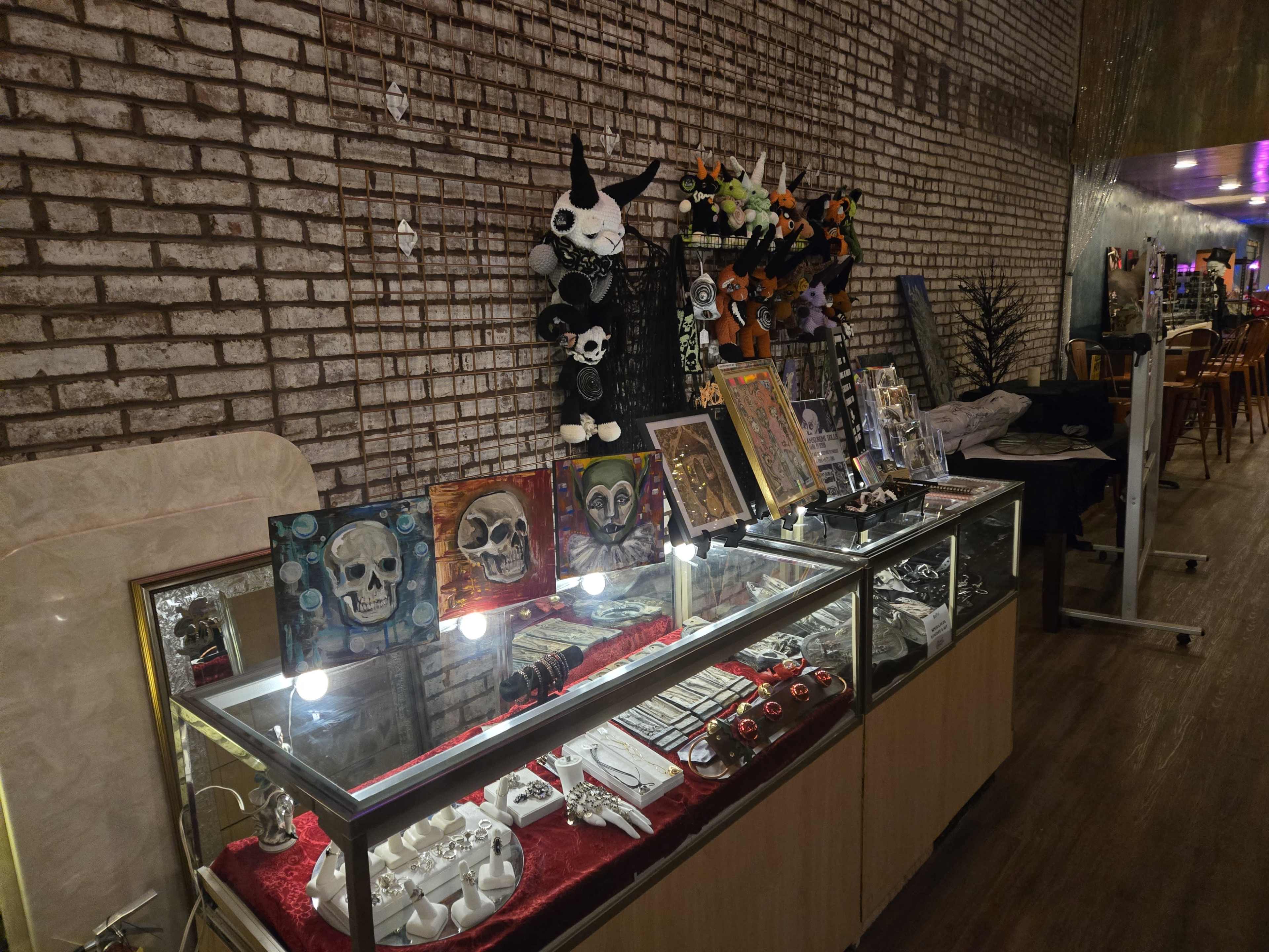Urban,downtown, multi use spaces.  Bar, cafe, Airbnb, photo studio spaces Image in Downtown, Saint Louis, MO