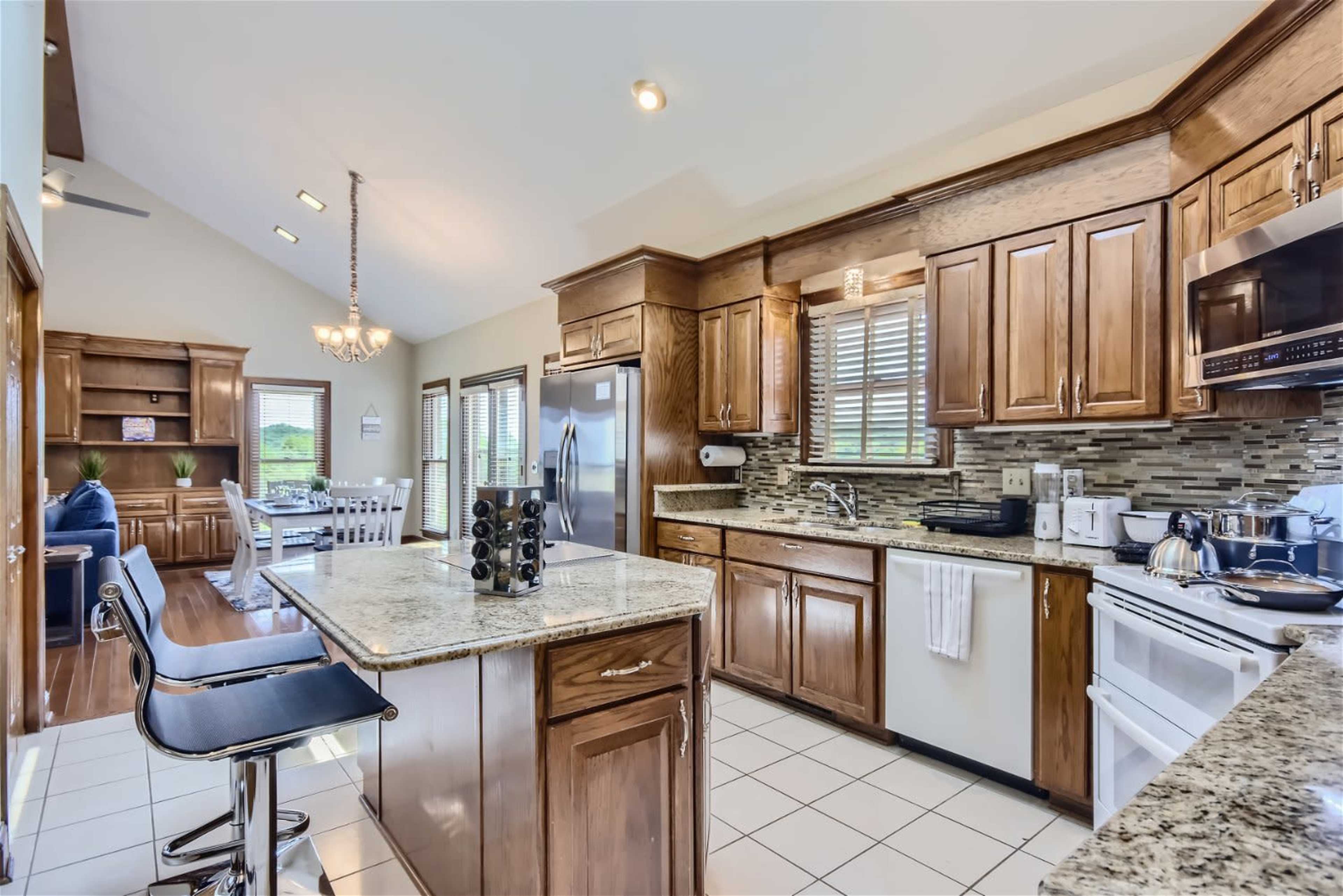 5 Acre 2500 SQFT Country House Near Nashville! Image in , Franklin, TN