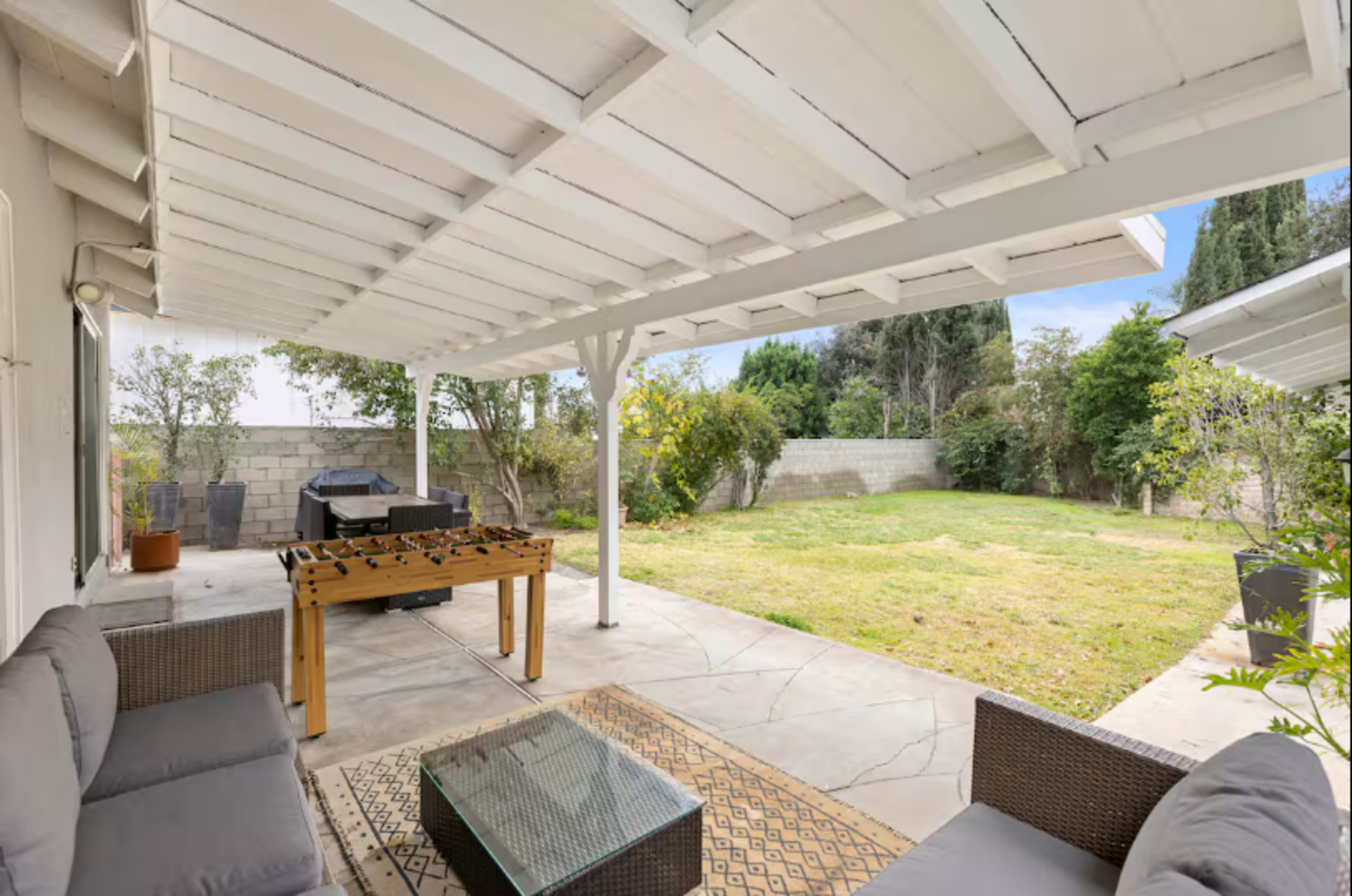 Modern LA Oasis — Bright, Spacious Home Image in Valley Glen, Los Angeles, CA