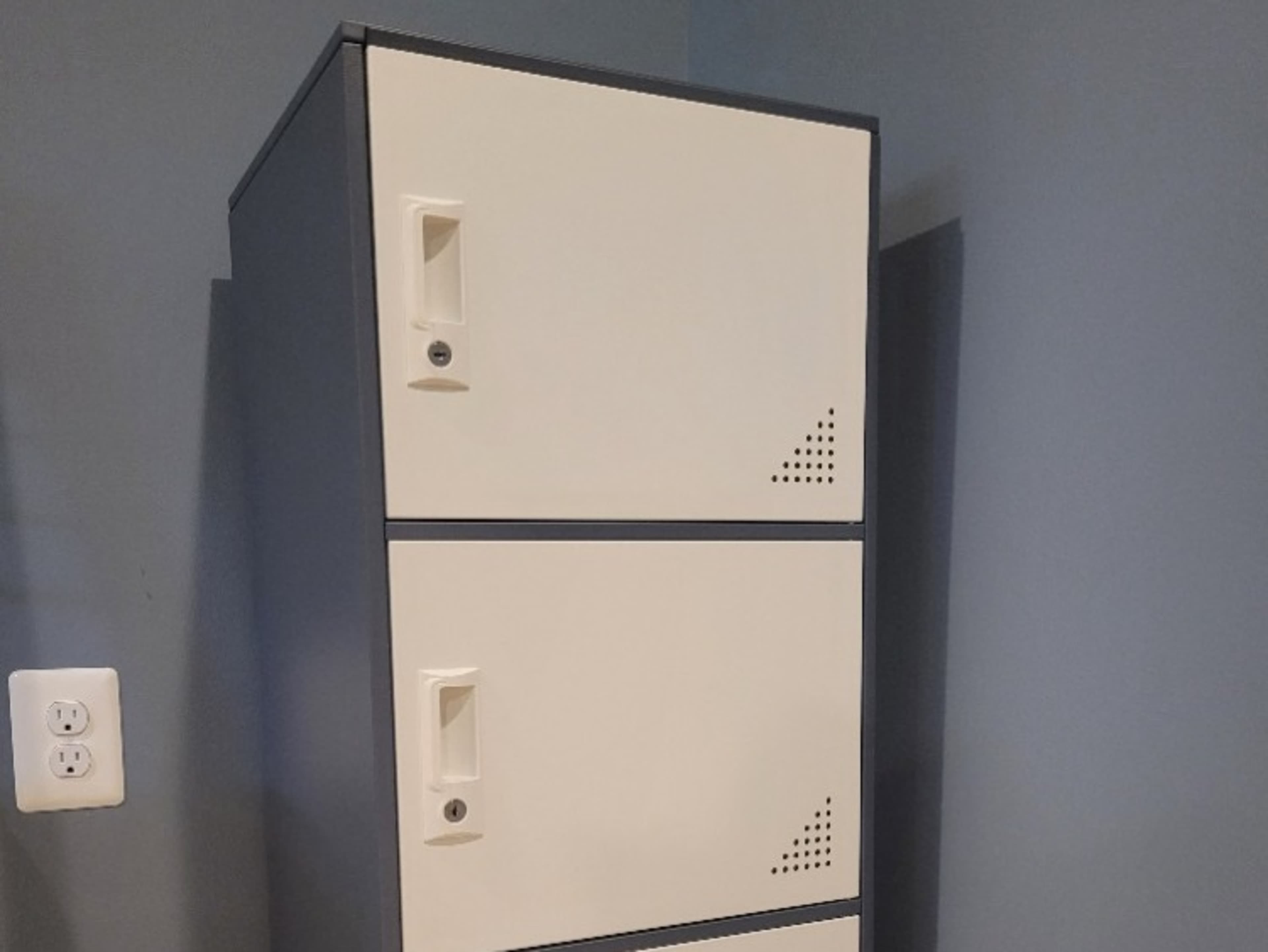 Locker with 3 separate compartments