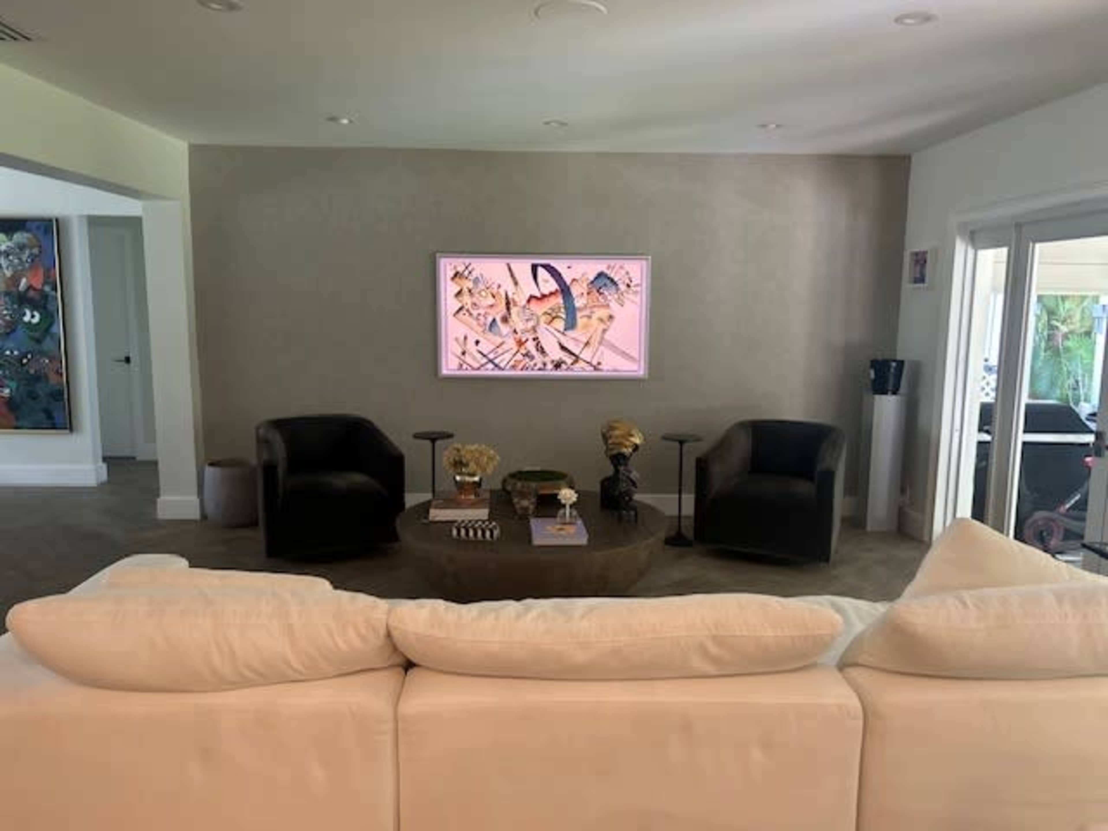 Classic Meets Contemporary: A home designed with perfect photoshoot spaces Image in Upper East Side, Miami, FL