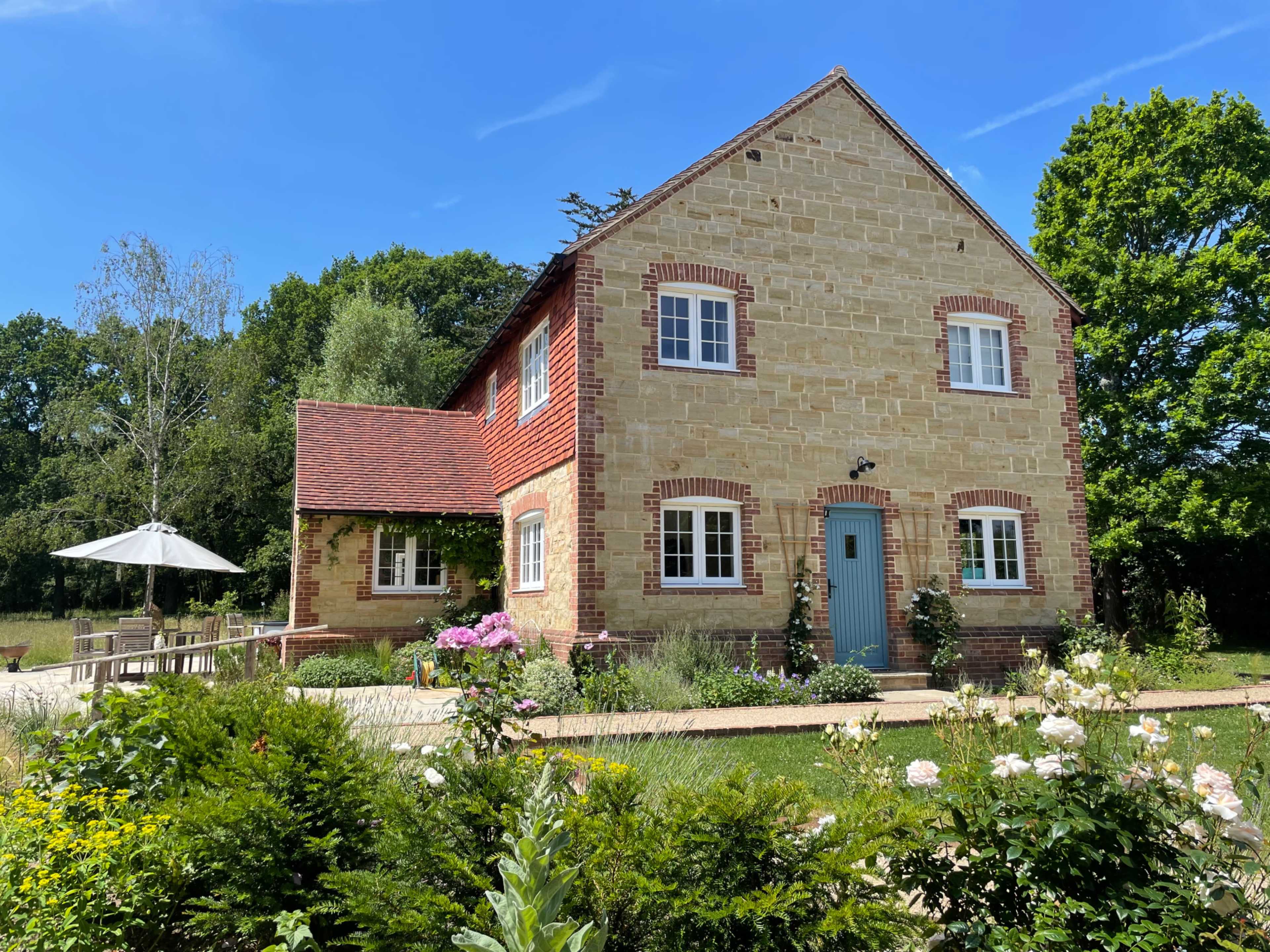 Country House with Beautiful Garden surrounded by Woodland Image in Elsted and Treyford, Midhurst, ENG