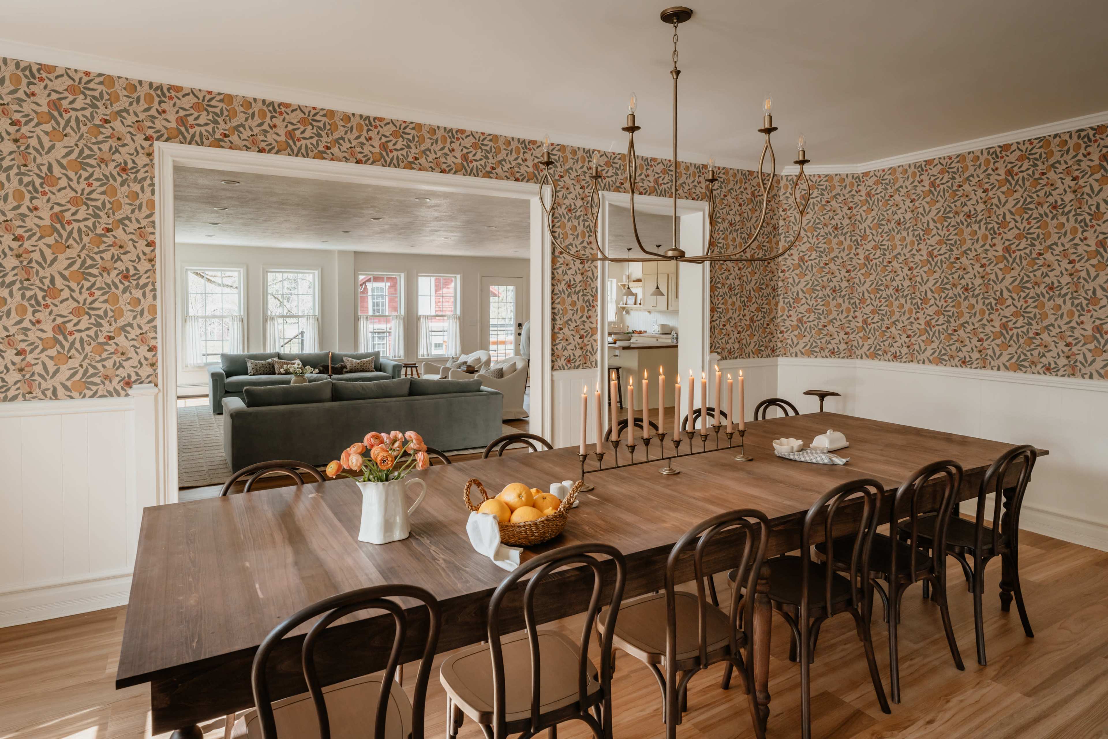 Pool, Hot Tub, Waterfront, Designer Finishes on Owasco Lake Image in Owasco, Auburn, NY