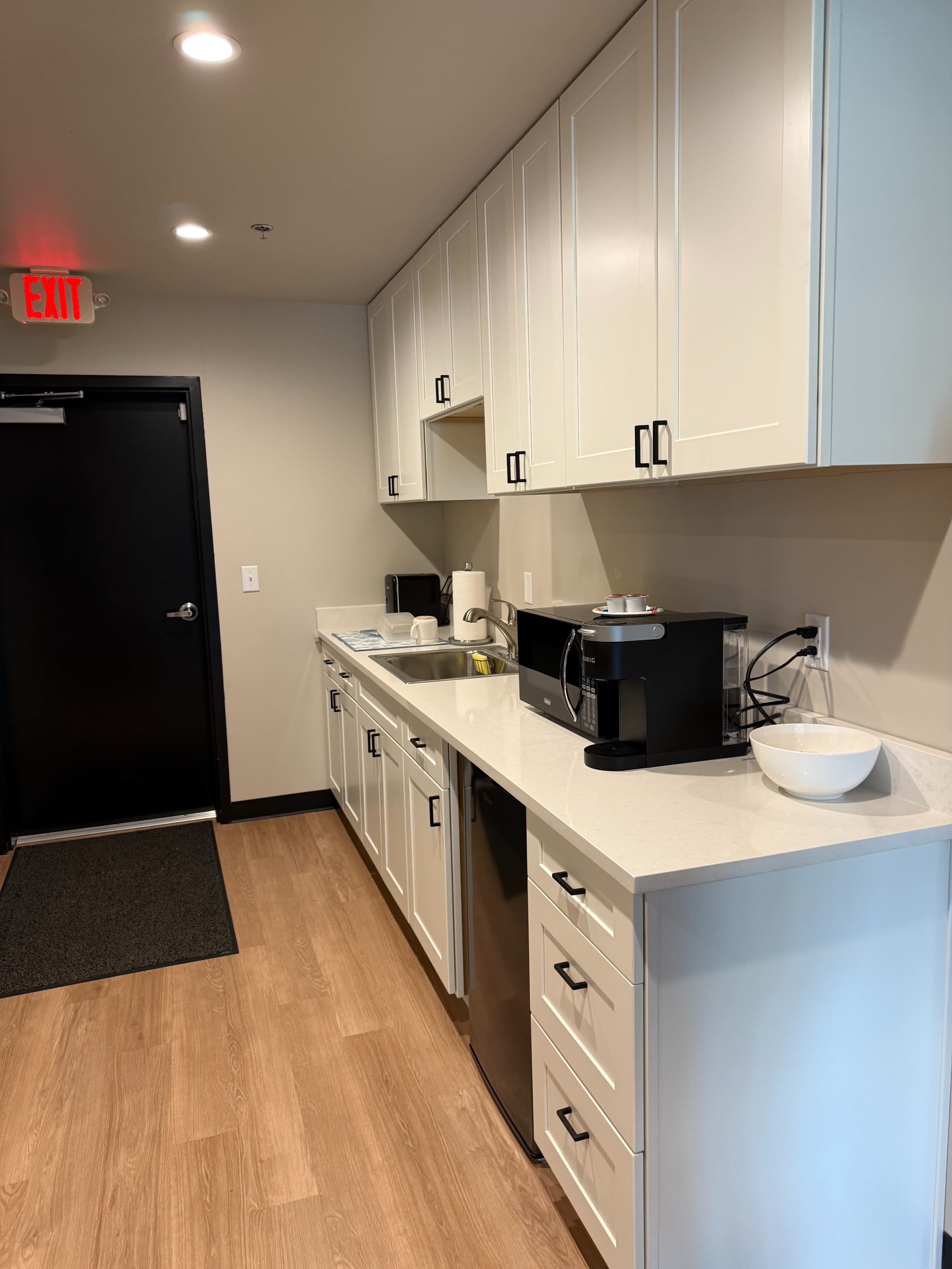 SE King County Brand New Modern Conference Room Image in Black Diamond, Black Diamond, WA