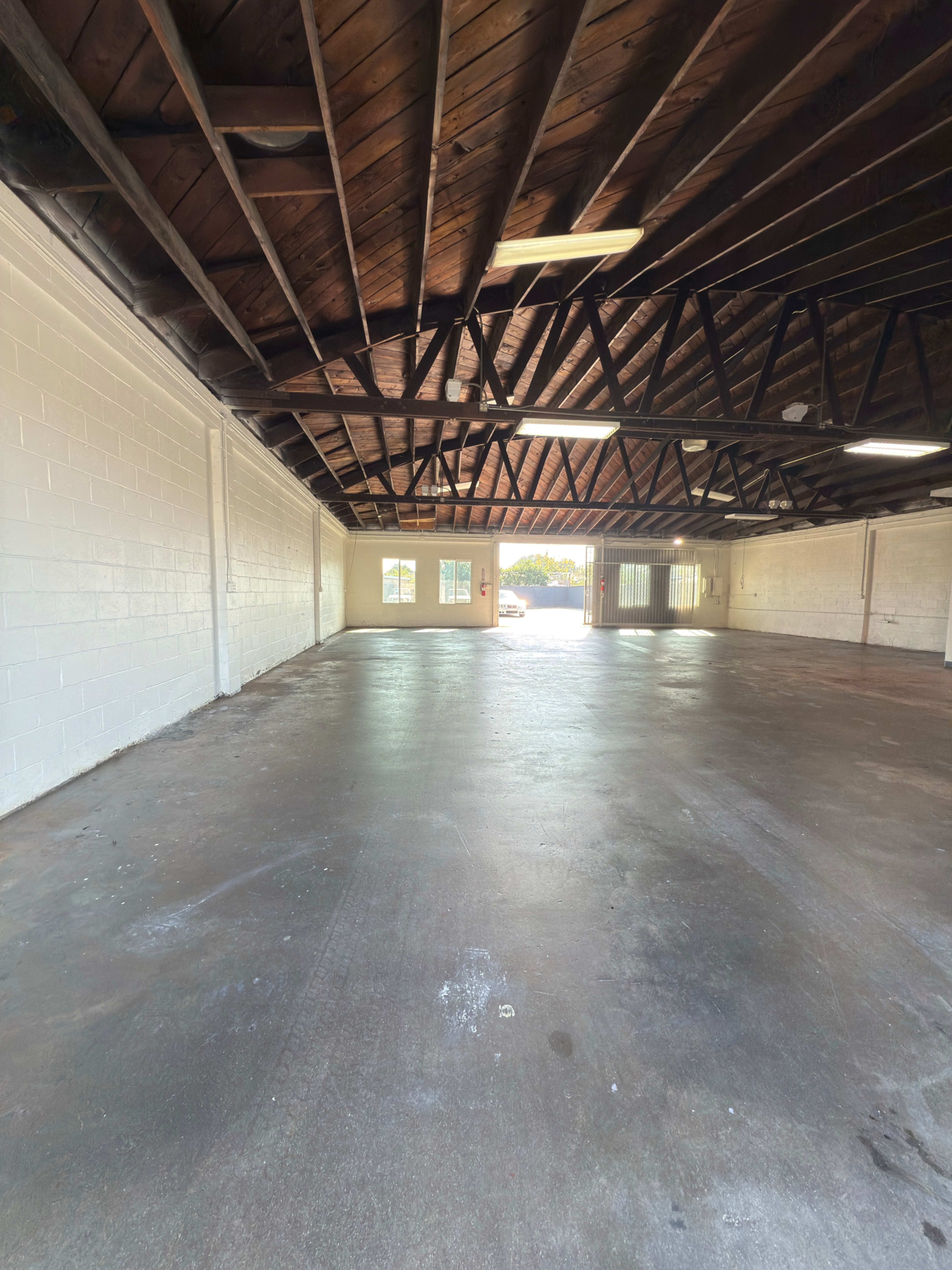 Industrial Event Space with Roll-Up Door Access Image in Compton, Compton, CA