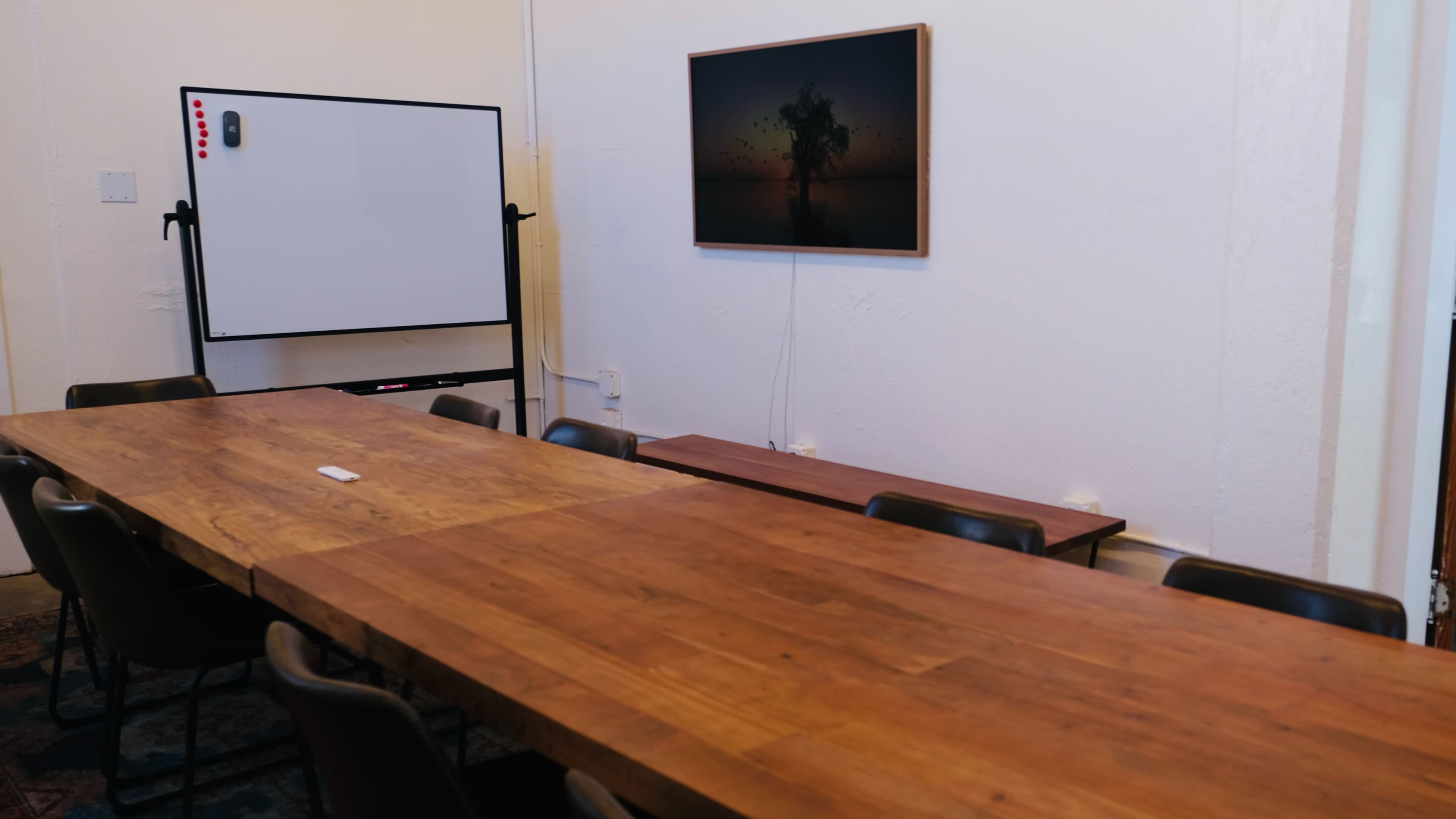 Casual Meeting Room near The Plaza Image in Sonoma, Sonoma, CA