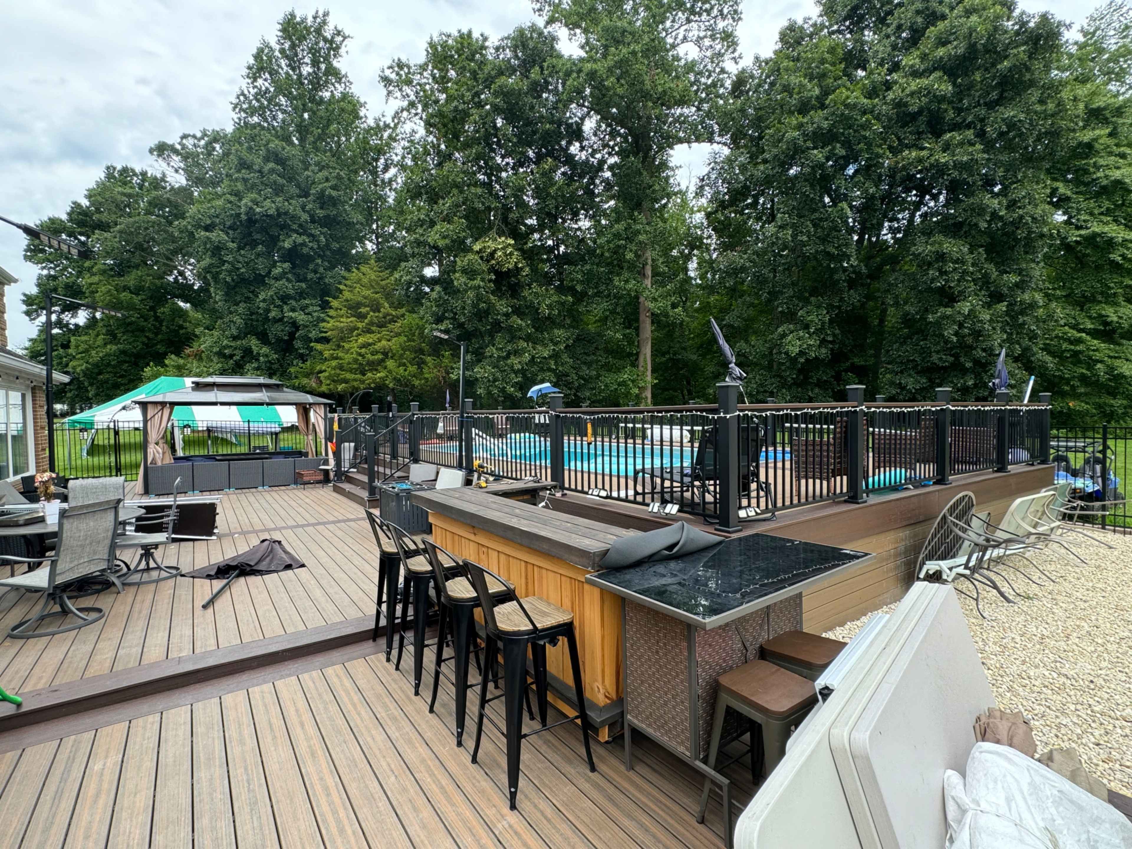Solarium Deck and pool Image in Pilesgrove, Pilesgrove, NJ
