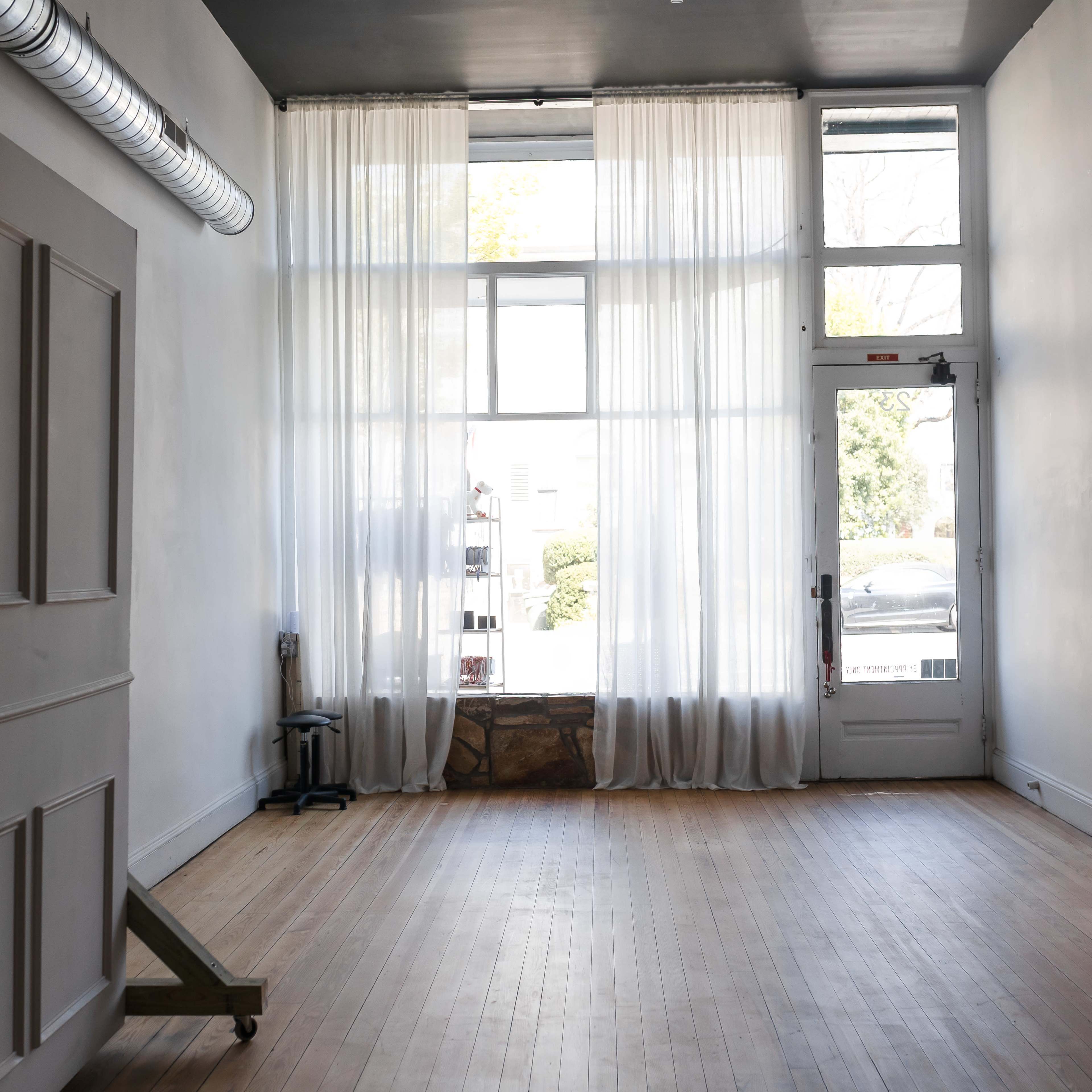 Natural Light Studio with Downtown Convenience Image in Newton, Newton, NC