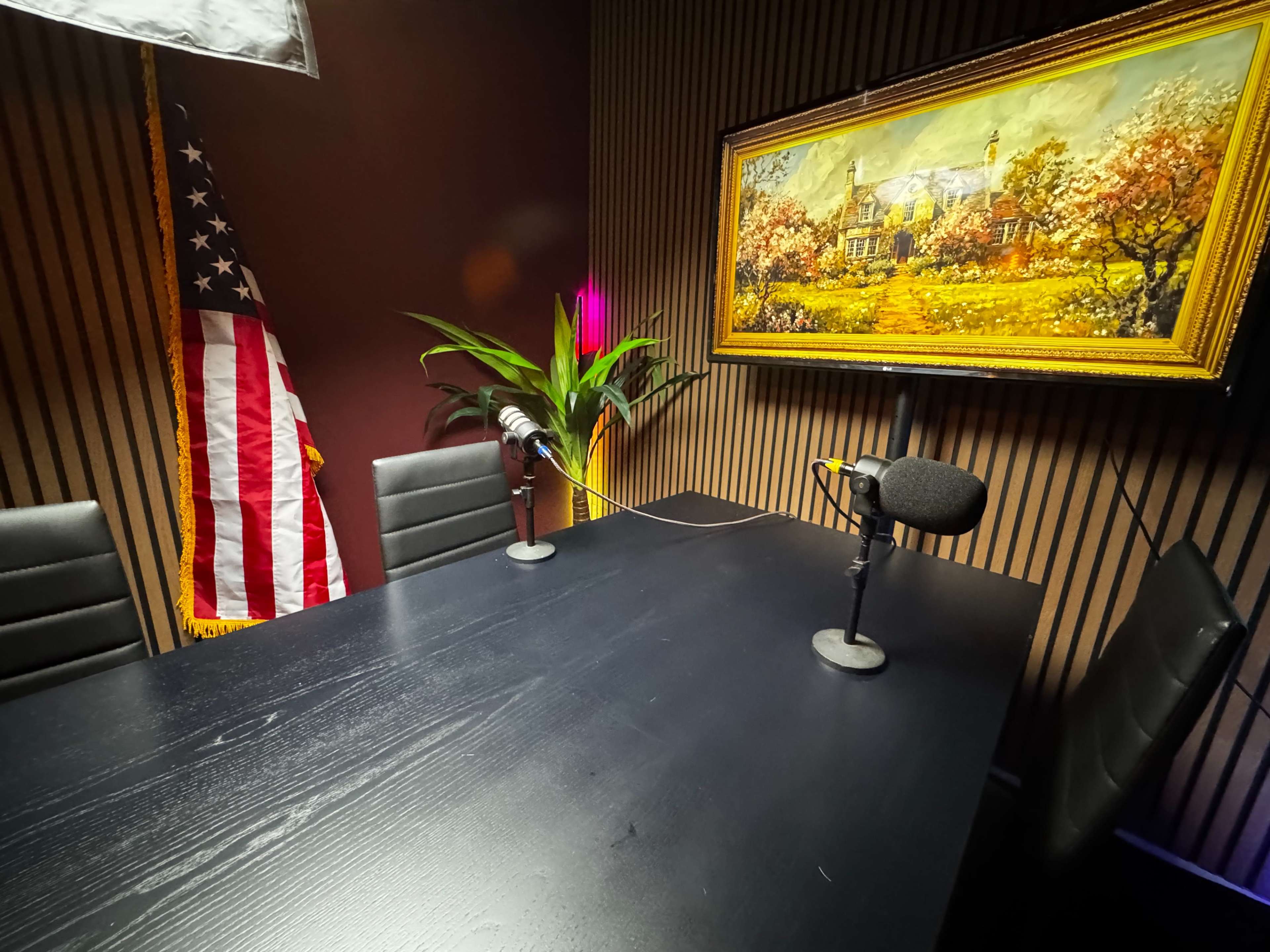 The Conference Room Image in Hollywood, Hollywood, CA