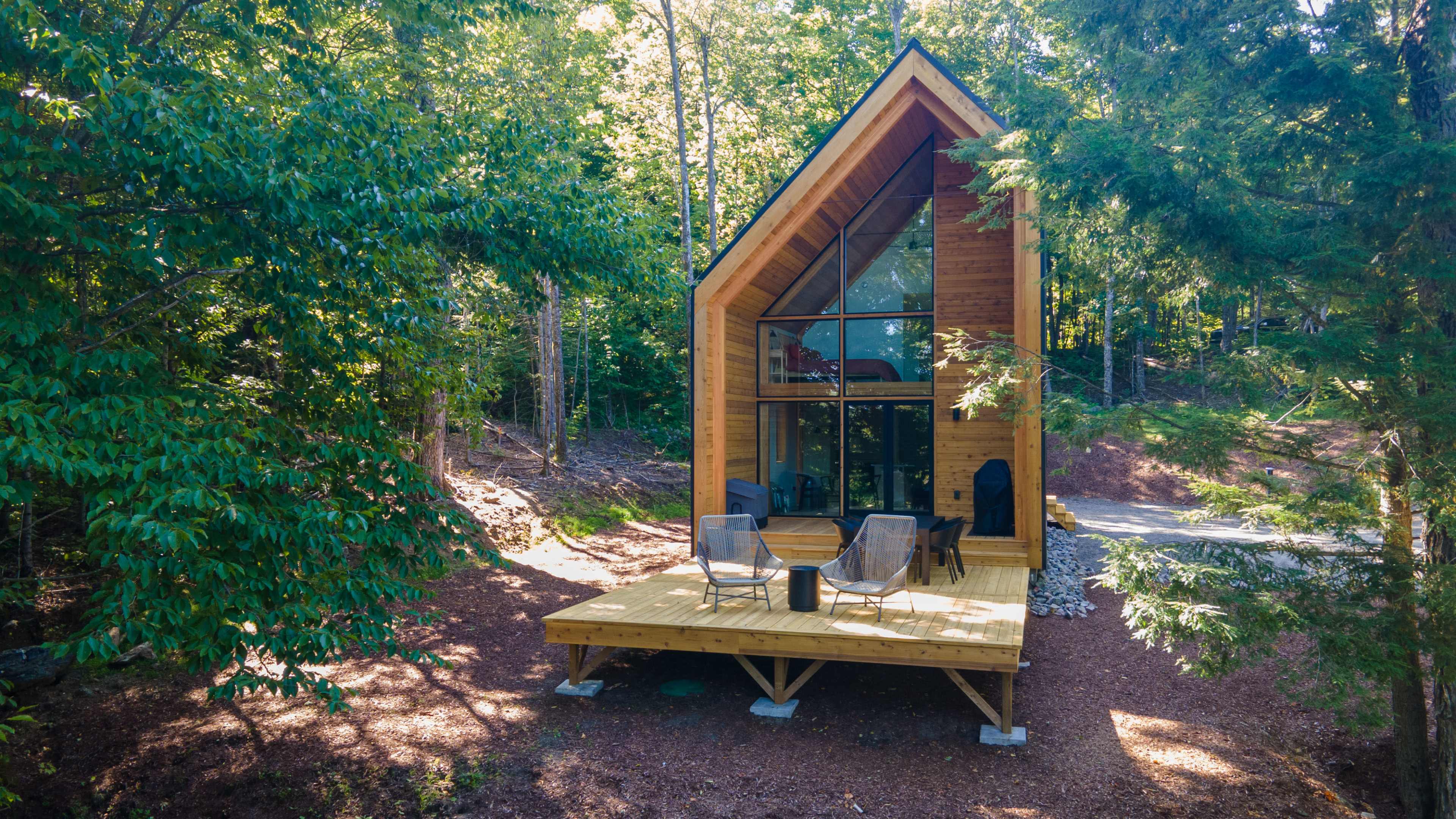 Modern Waterfront Cottage Image in Dysart and Others, Haliburton, ON