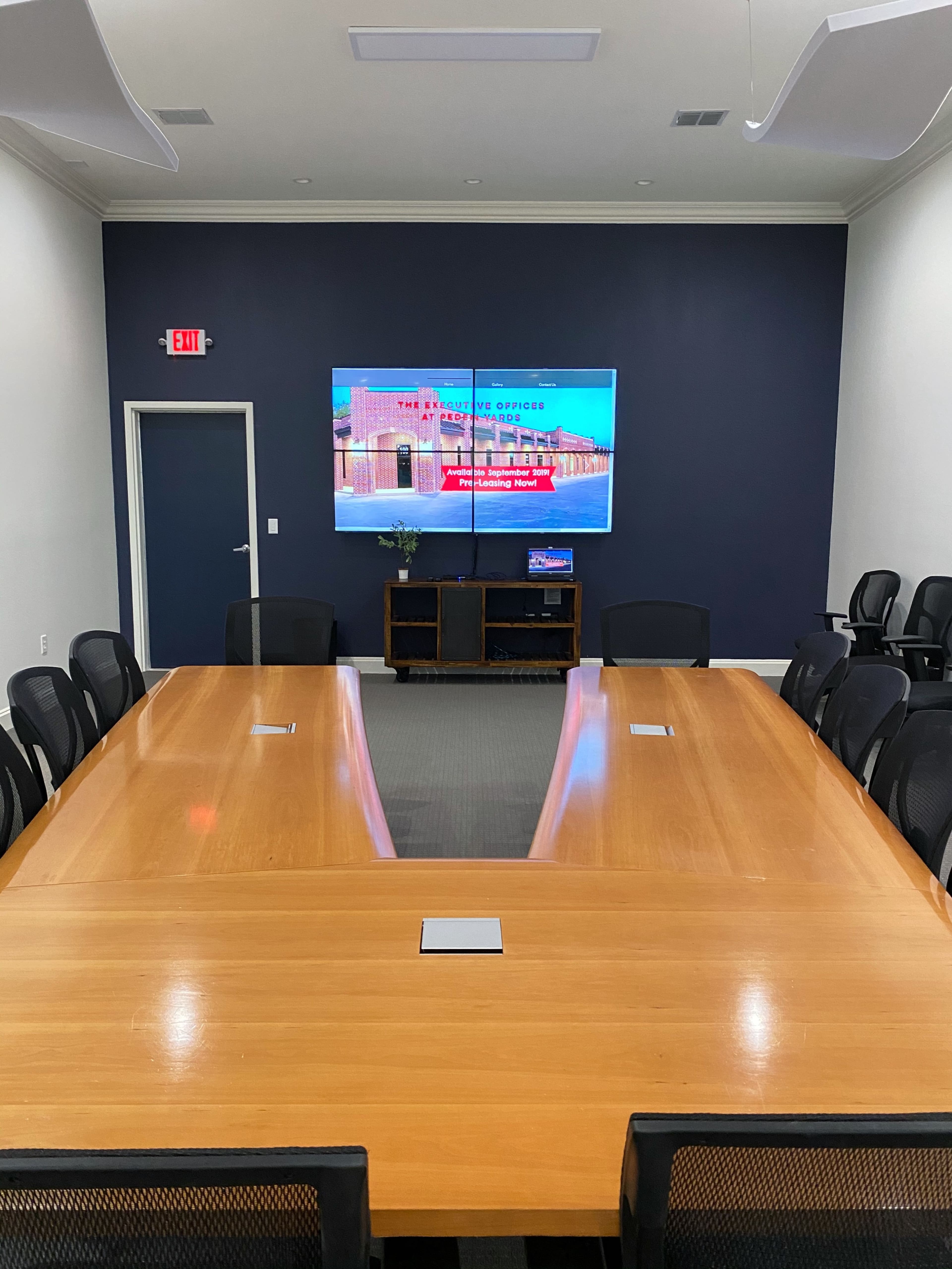 Modern Executive Conference Room in North Fort Worth, Fort Worth, TX ...