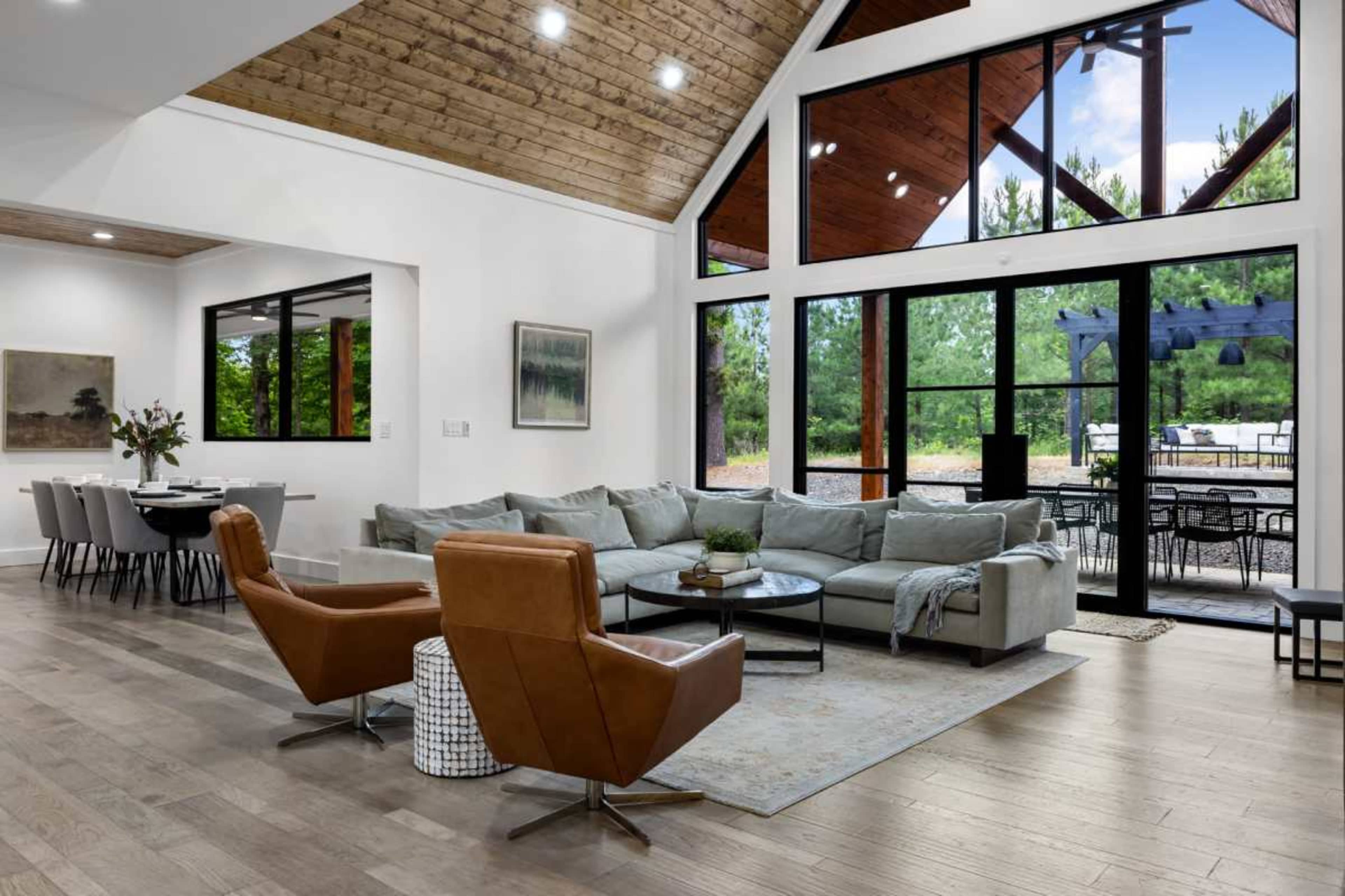 Luxury Event & Retreat Space Nestled In The Woods Image in , Broken Bow, TX