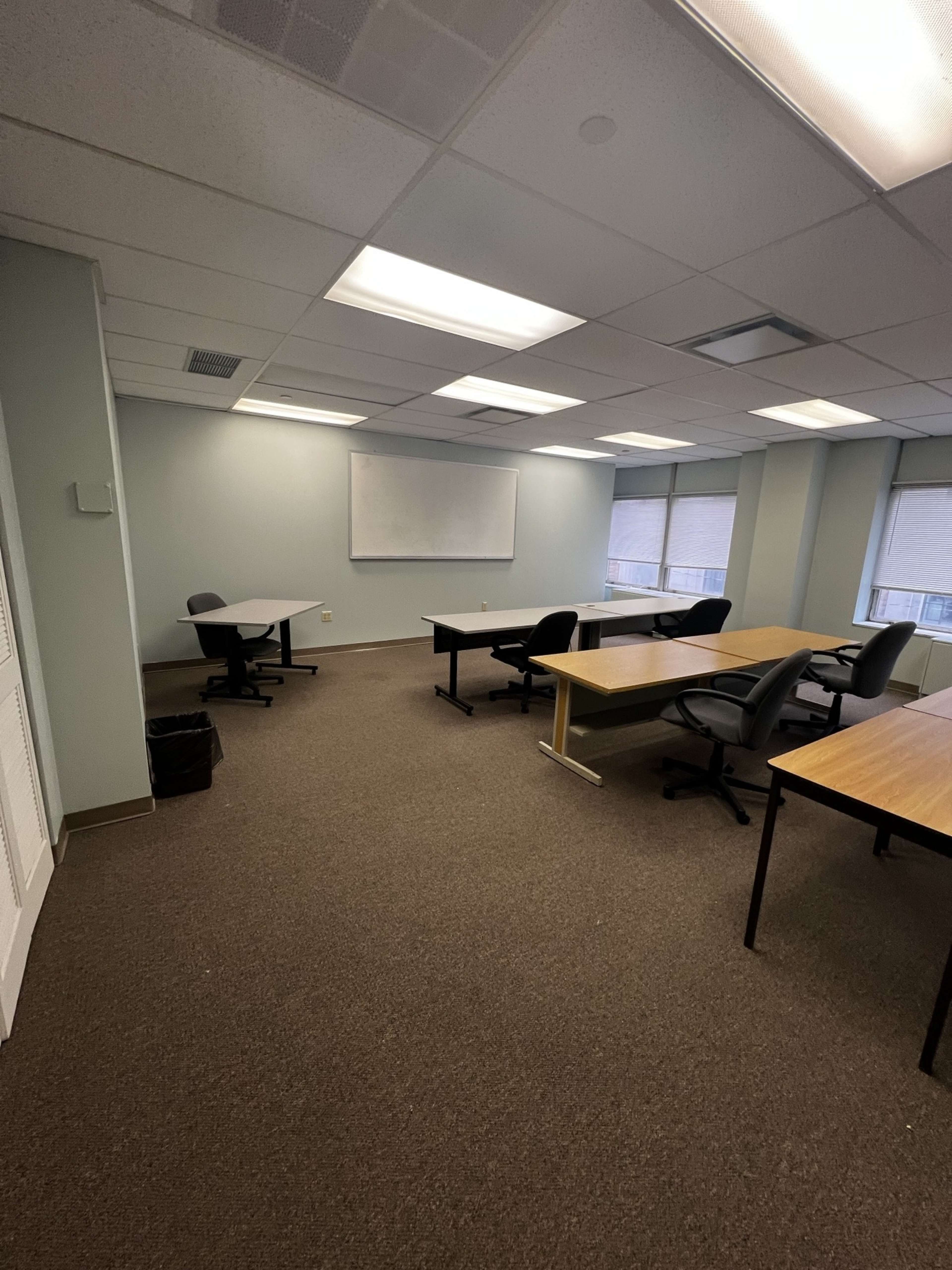 Park Building Seminar / Training Classroom Image in Downtown, Pittsburgh, PA