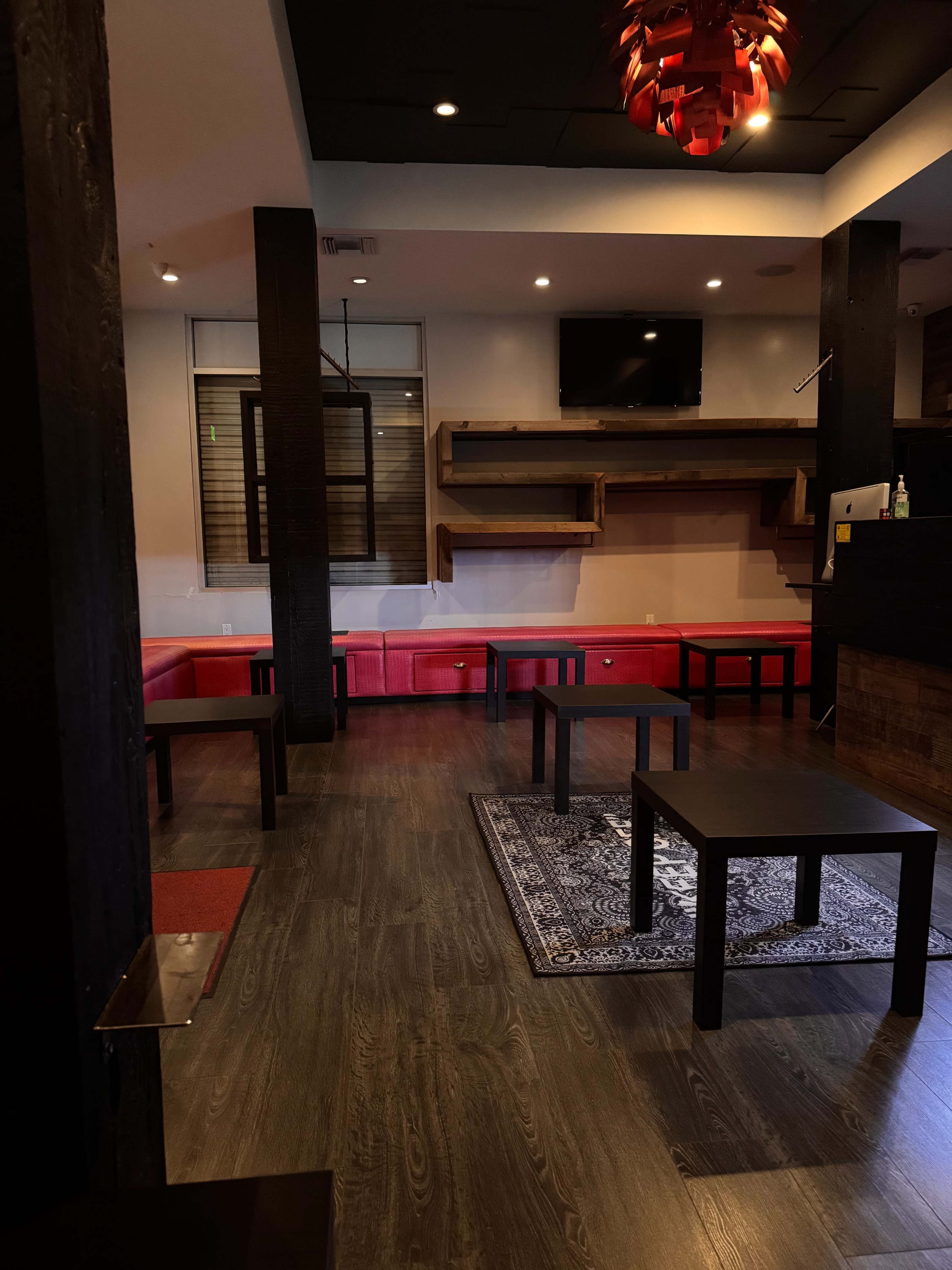 Commercial retail space. Very chic upscale space with lots of character. Image in Lawndale, Lawndale, CA