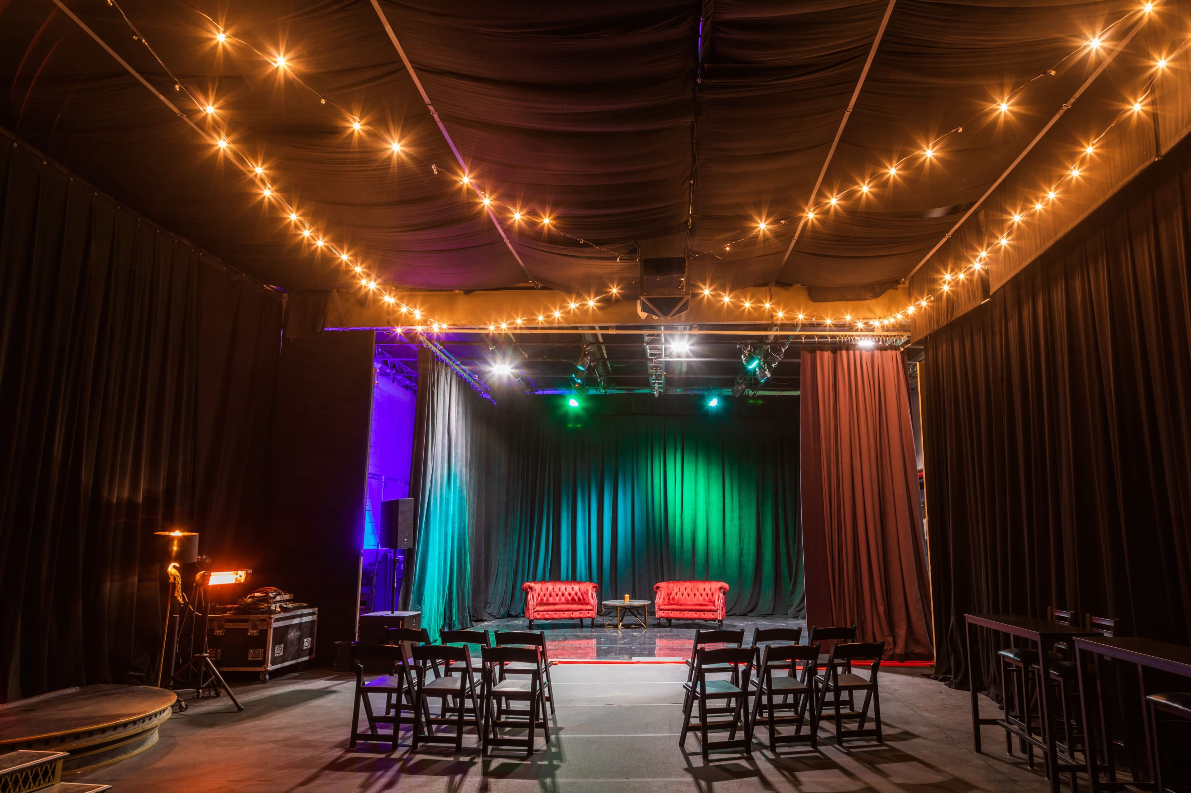 Creative space for unique meetings,  presentations, workshops and teambuilding. Image in Winchester, Las Vegas, NV