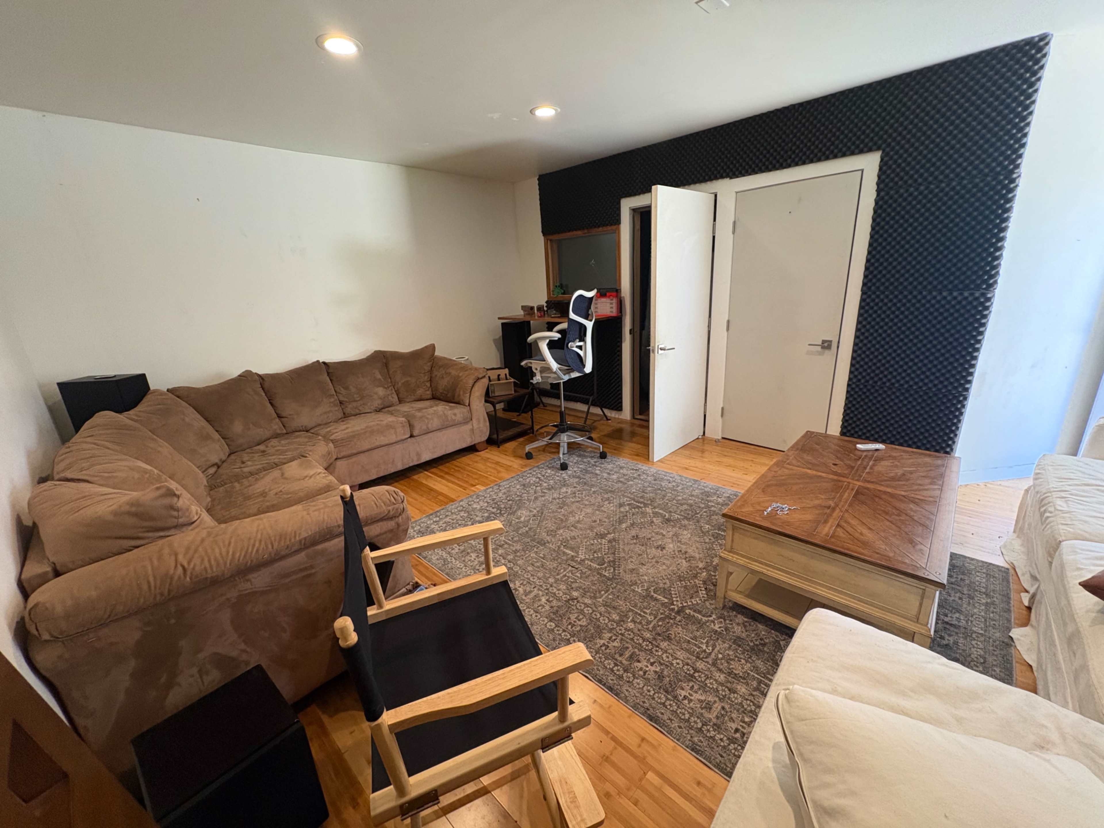 Residential studio space - cozy and easily dressed, vocal recording booth attached to larger living space Image in Inglewood, Inglewood, CA