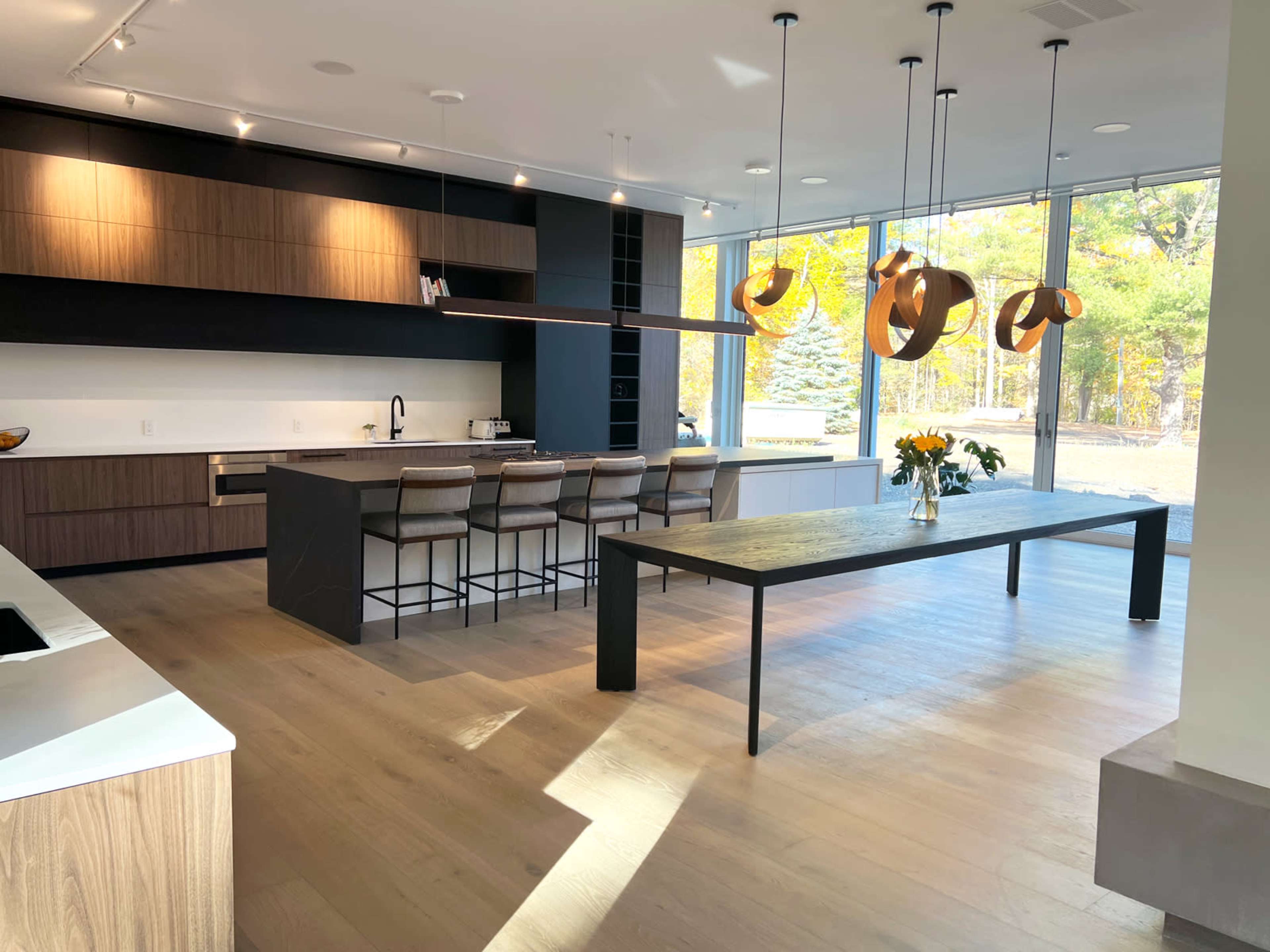 Modern luxury mansion nestled in the woods Image in Flamborough, Dundas, ON