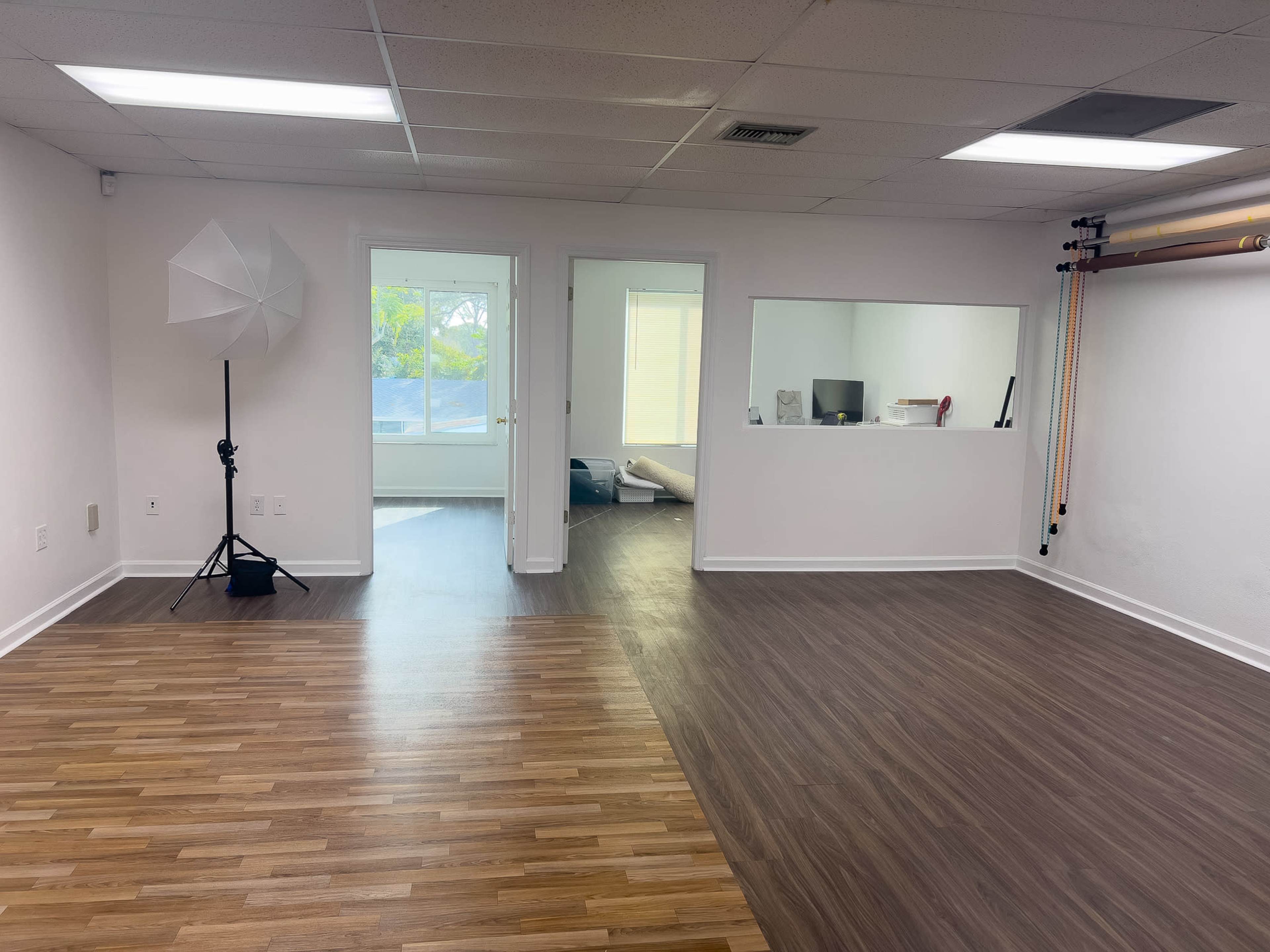 Photo Studio Image in Gulf Gate Estates, sarasota, FL