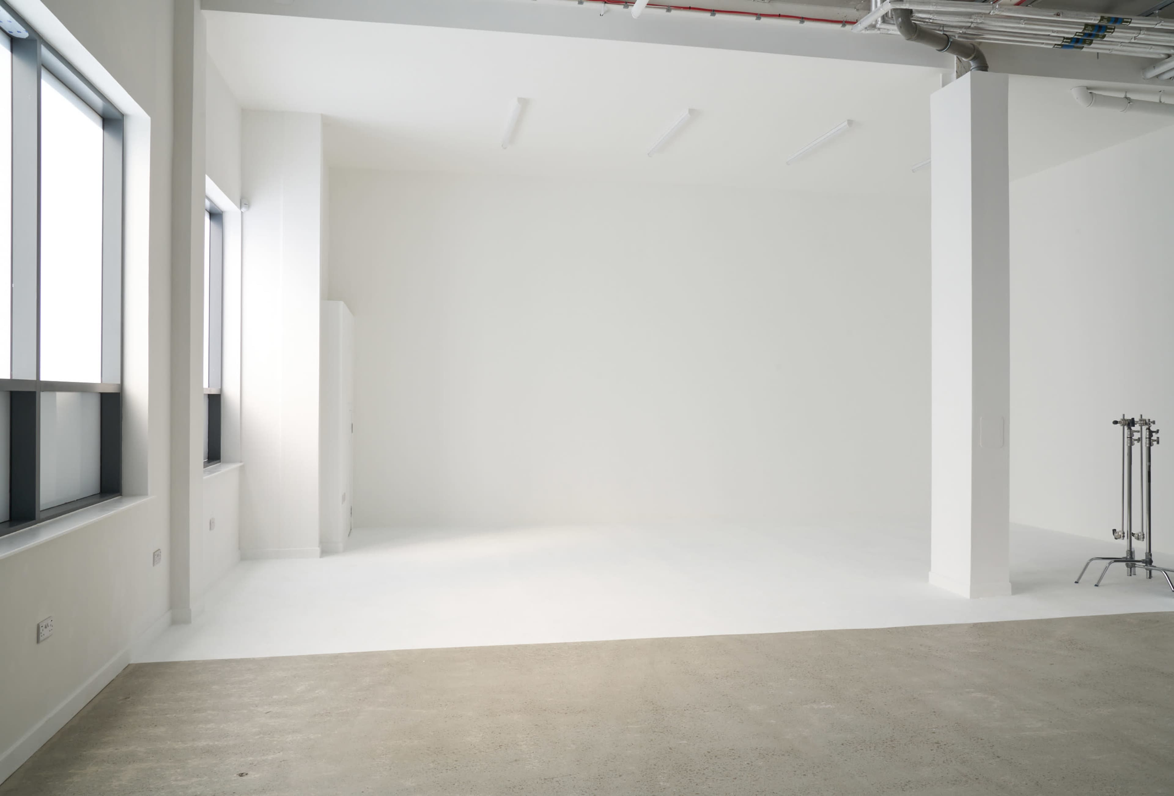 Daylight Studio with Kitchen, Open Plan Layout Image in Gorgie, Edinburgh, SCT