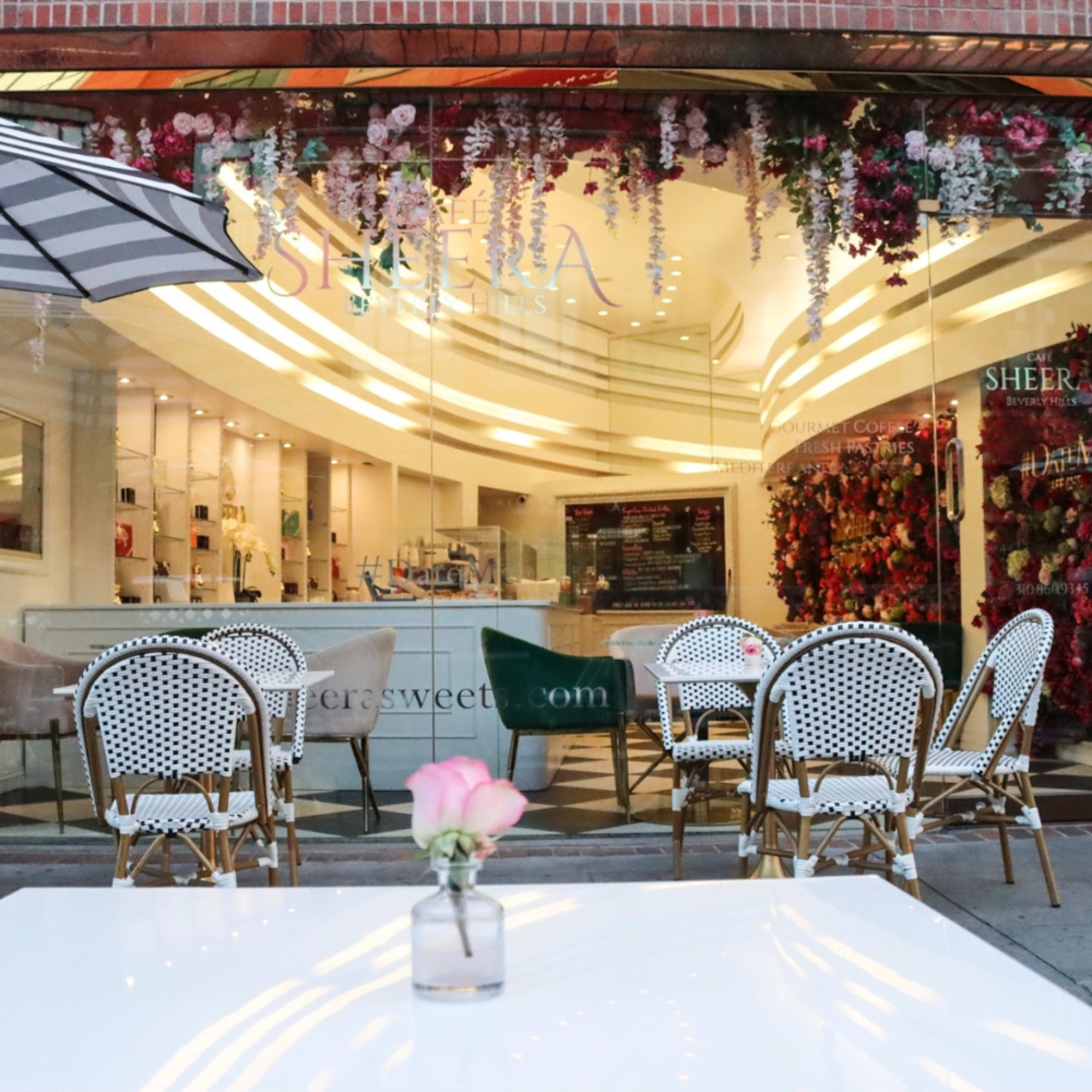Luxury Beverly Hills Venue | Cafe Space Indoor and Outdoor Image in Beverly Hills, Beverly Hills, CA