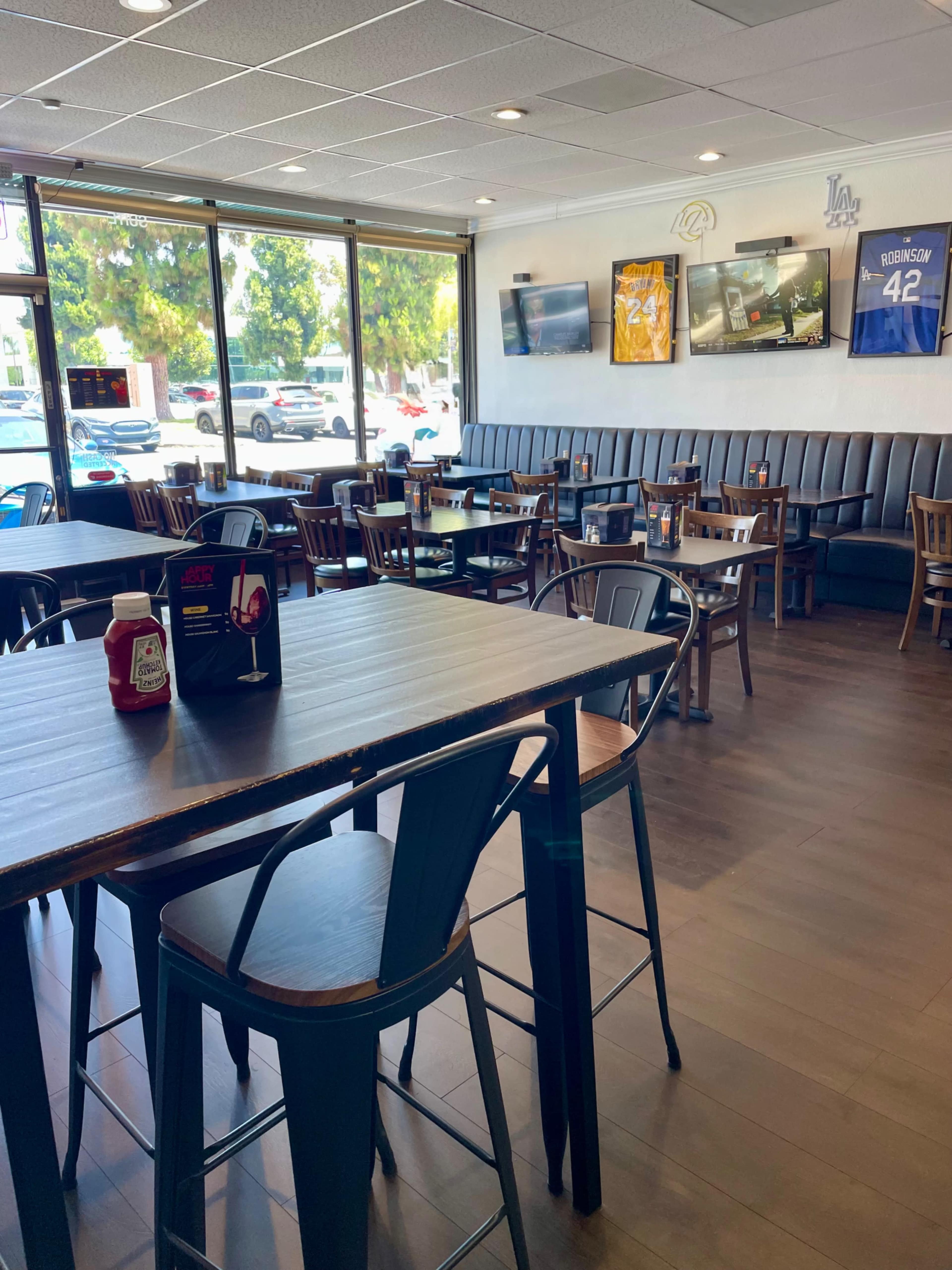 Modern OC Wing Spot with Urban Vibe – Perfect for Private Events, Sports Teams & Celebrations Image in Fountain Valley, Fountain Valley, CA