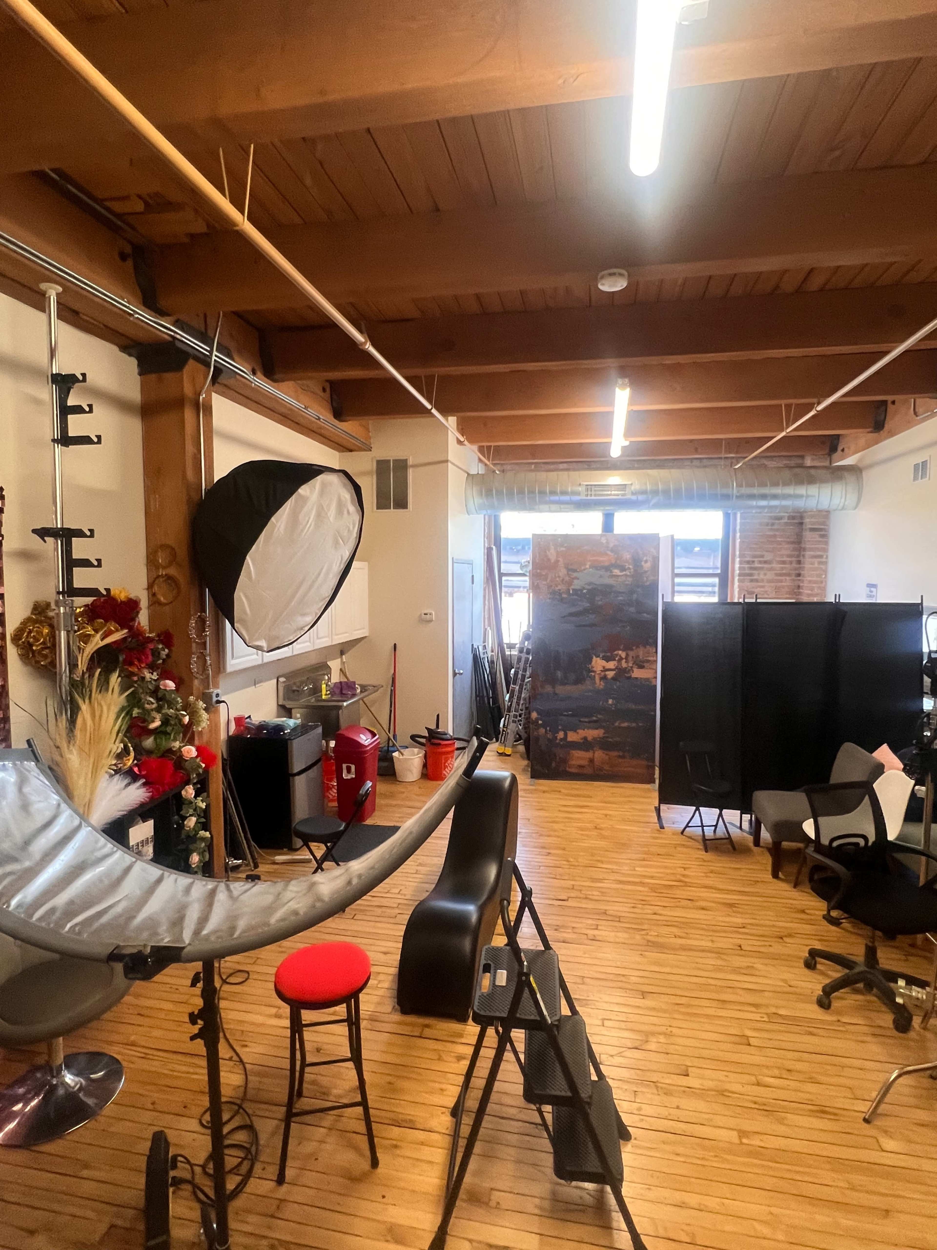 Traditional Photography Studio Image in Garfield Park, Chicago, IL