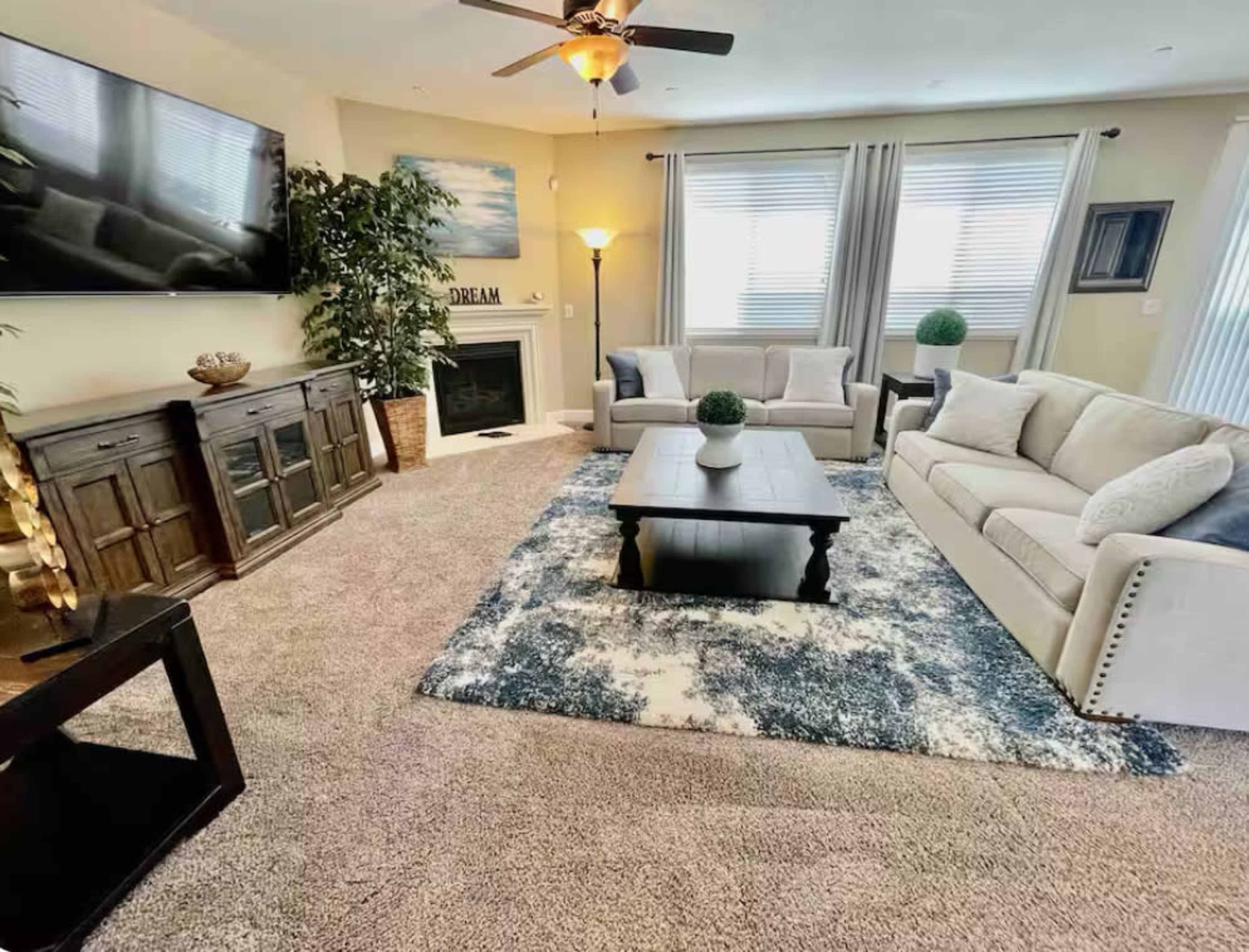 Upscale Plumas Lake Retreat with Pool Table & Cozy Covered Patio – Perfect for Bridal Parties & Indoor Events Image in Plumas Lake, PLUMAS LAKE, CA