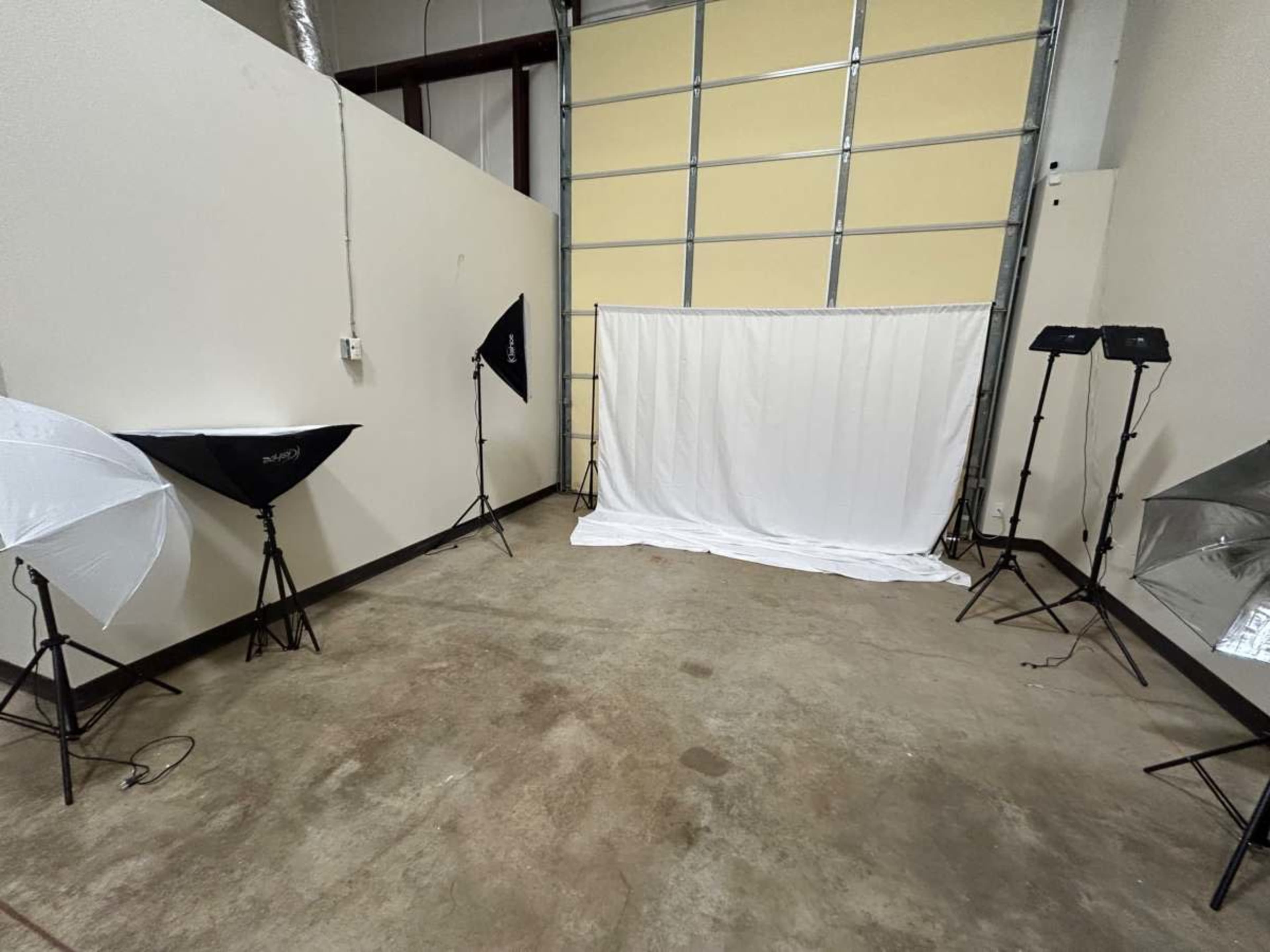 Industrial Warehouse for Creatives Image in Glenpool, Glenpool, OK