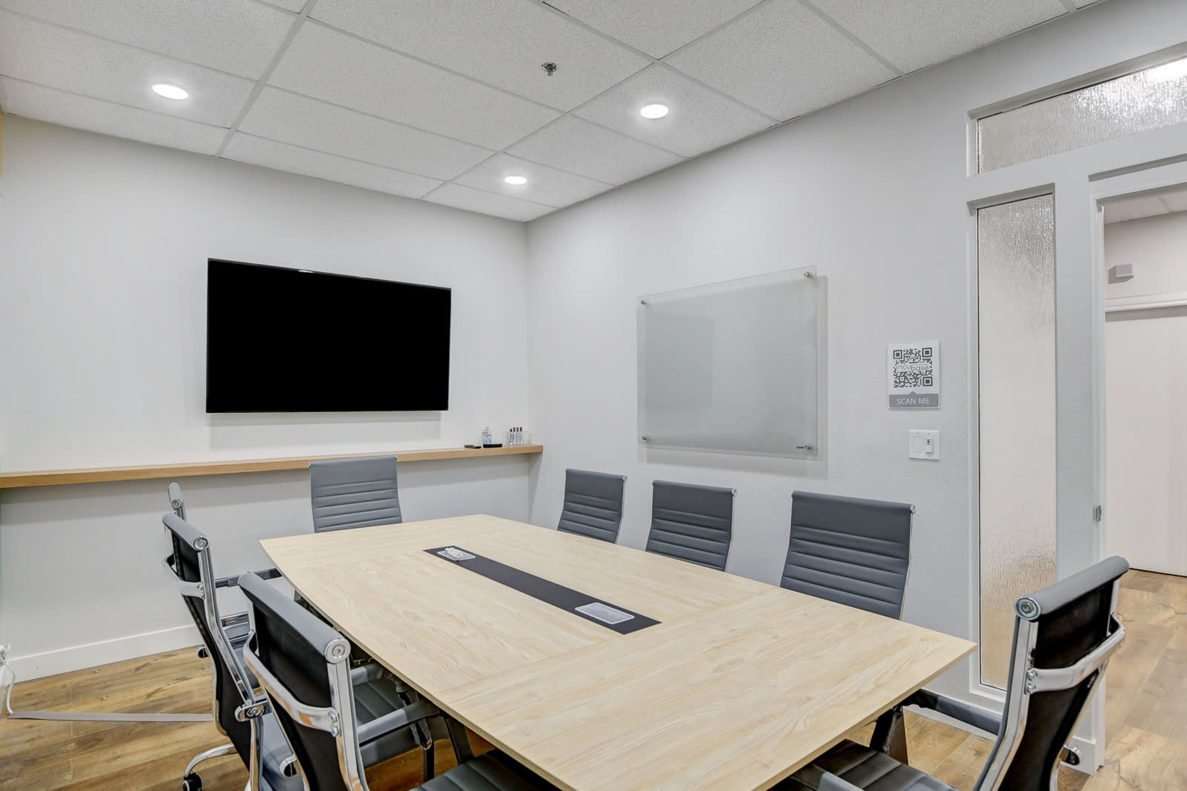 The Huddle Room - Central Las Vegas close to the Airport/Strip Image in Paradise, Las Vegas, NV