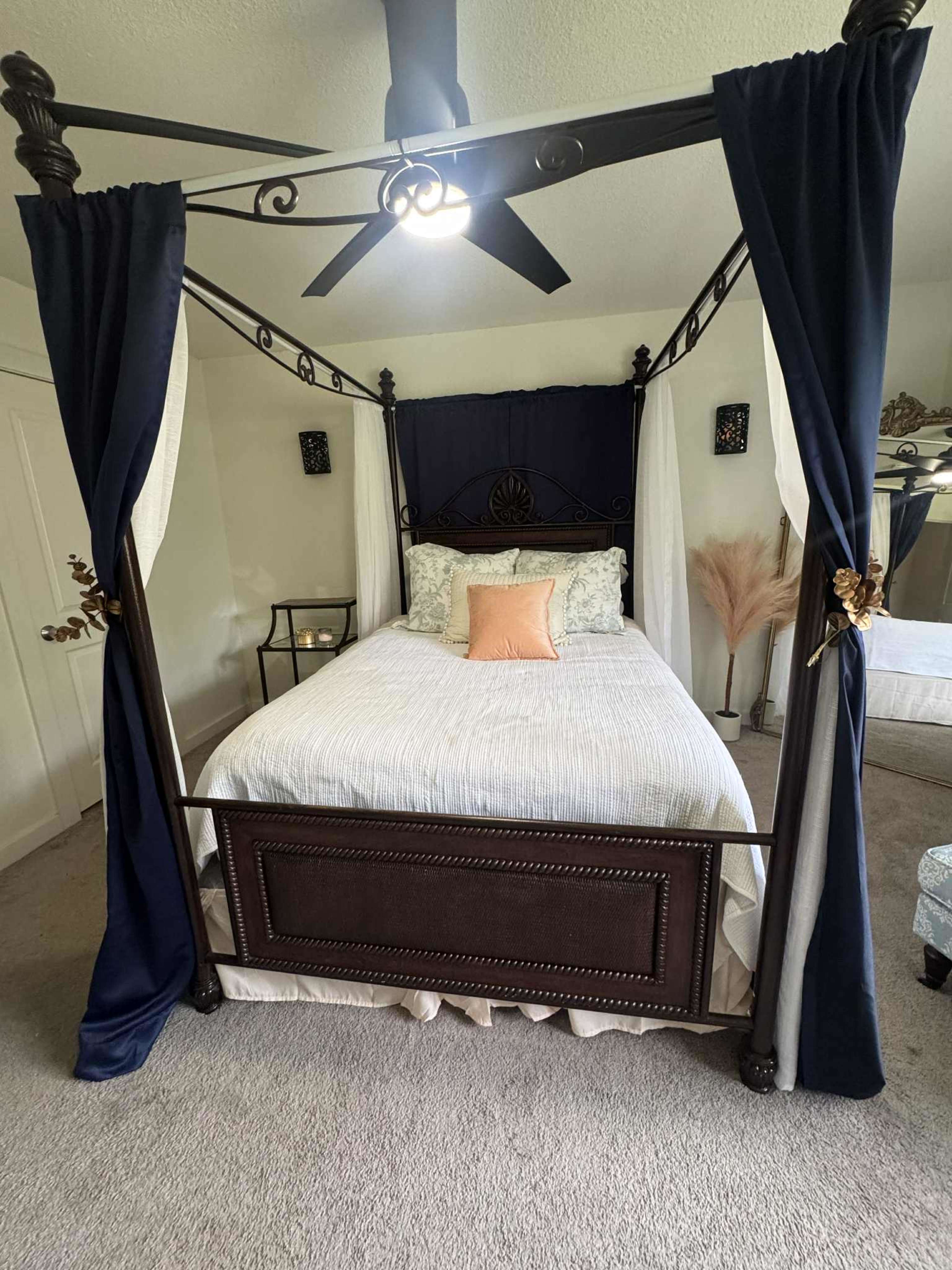 Bridal Prep Suite by the Lake – Elegant Getting Ready Space Image in Rockwall, ROCKWALL, TX