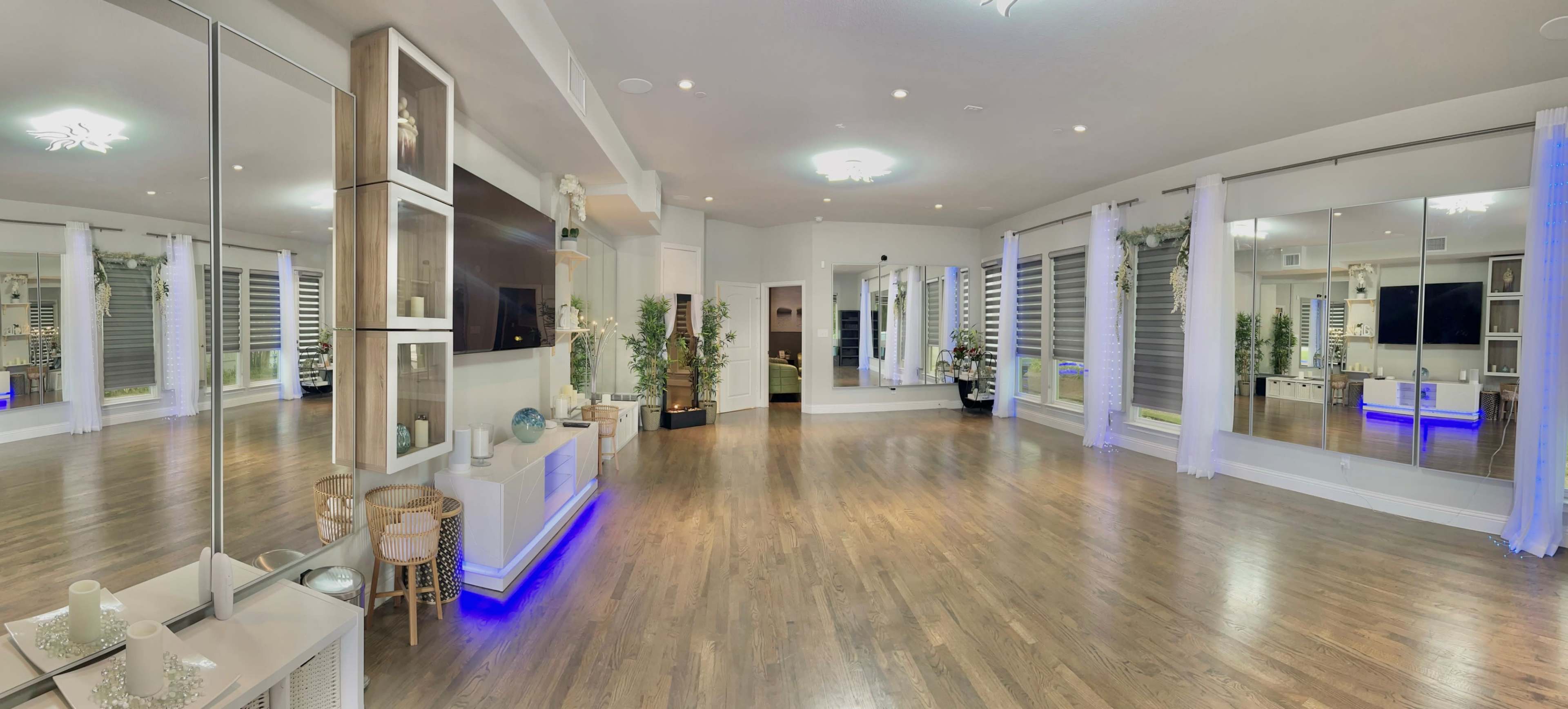 Cozy Suburban Multi-Purpose Studio Image in Coppell, Coppell, TX
