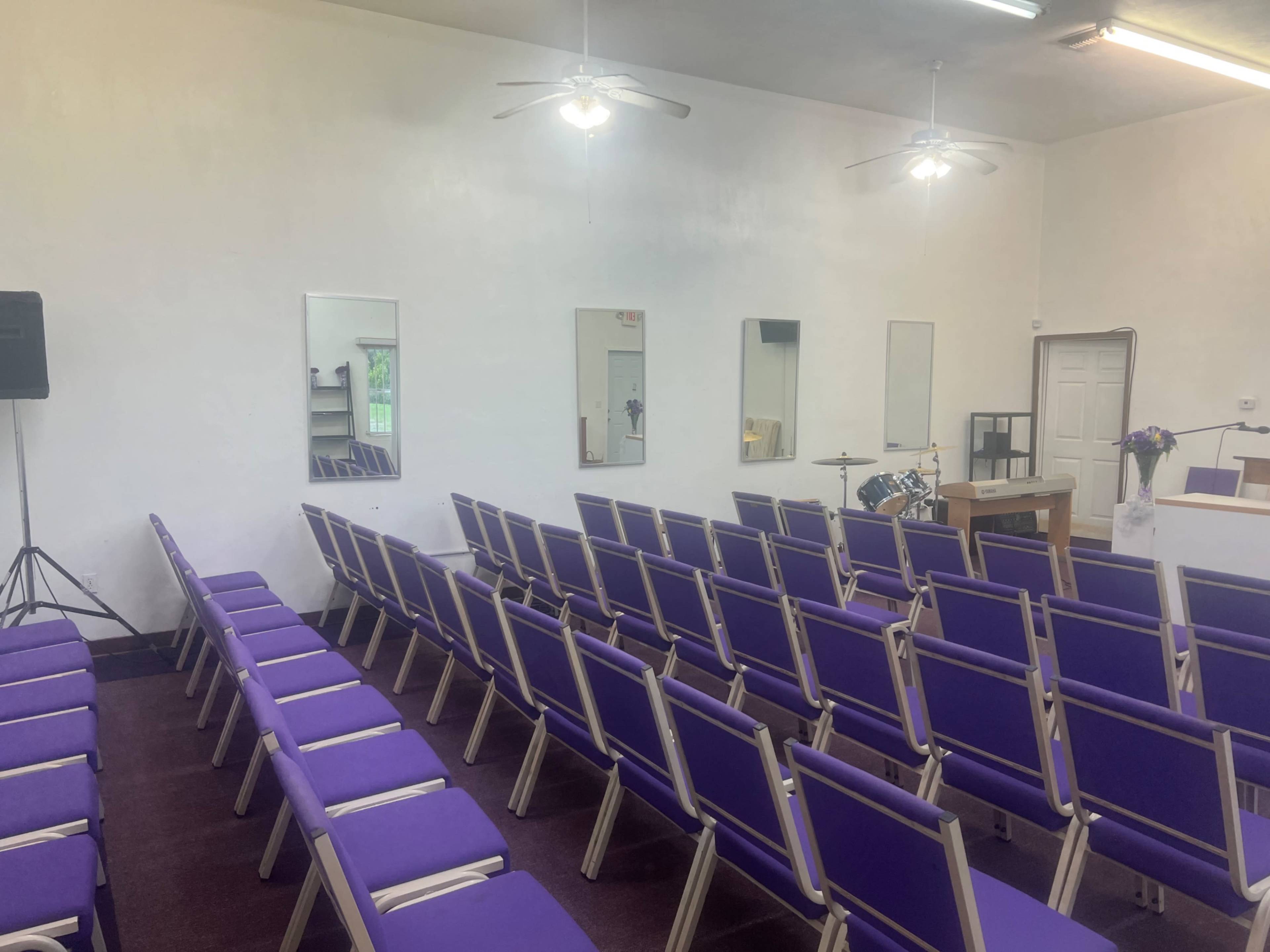 Conference room Image in Daytona Gardens, Daytona Beach, FL
