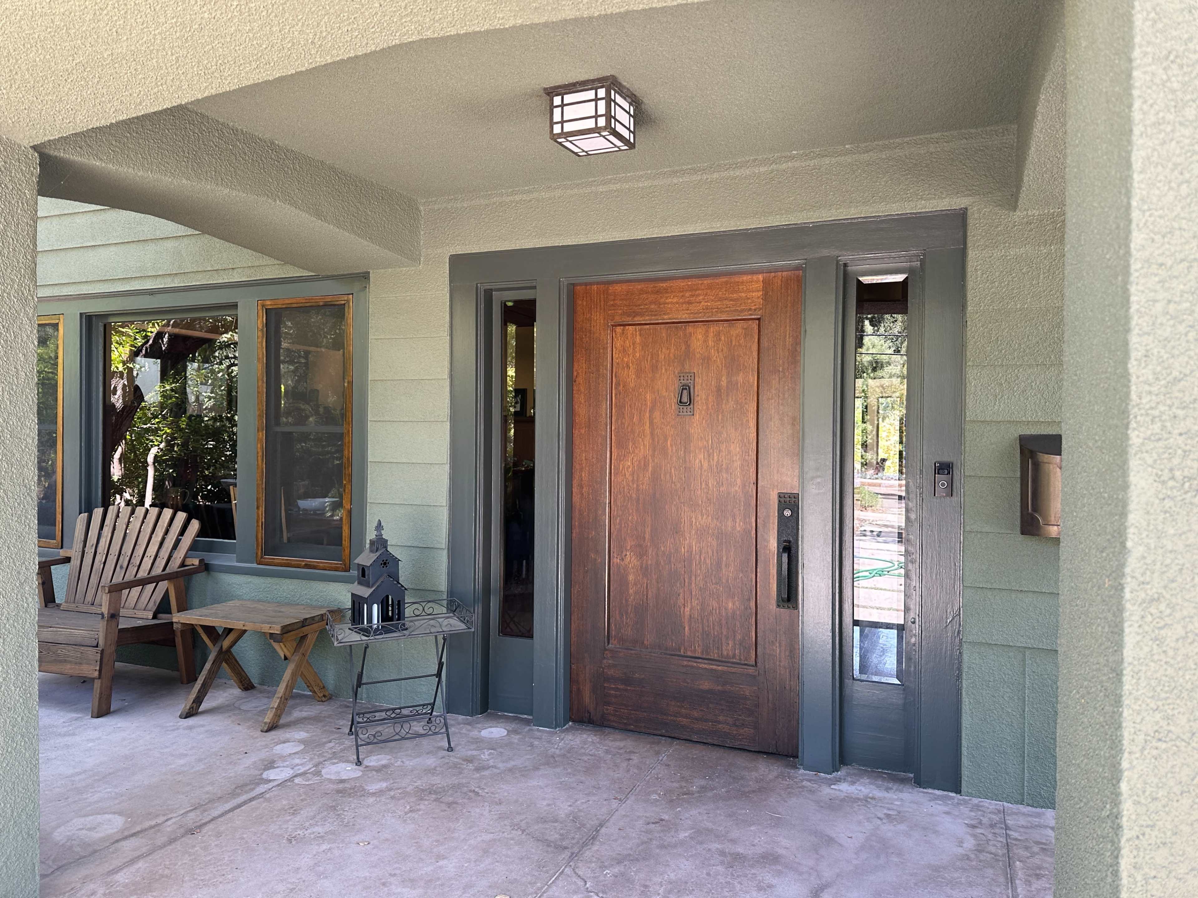 Historic Craftsman with Lush Garden Image in Historic Highlands, Pasadena, CA