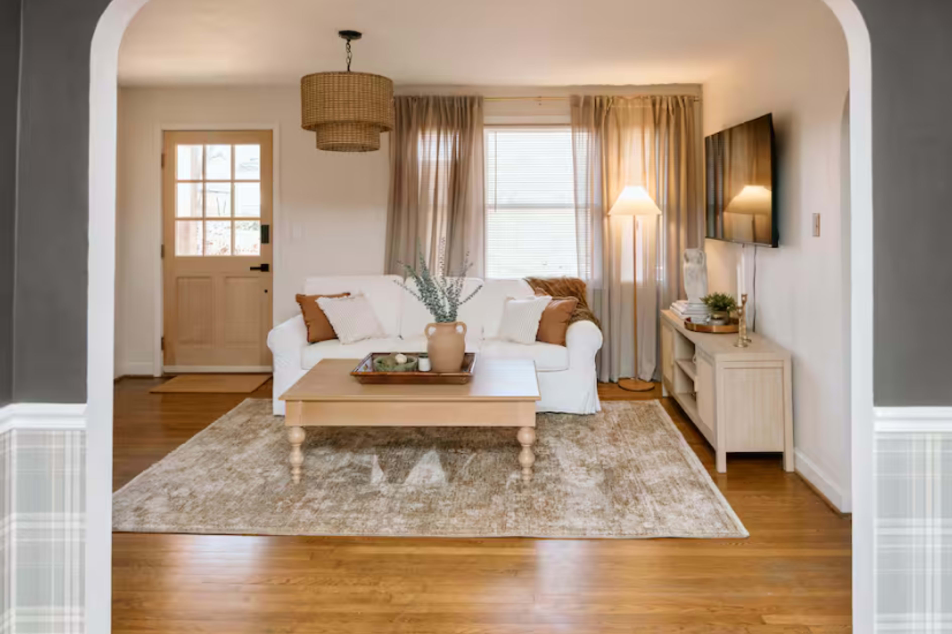 English Country Style Cottage with Speakeasy, Hot Tub, and Piano - 8 minutes from Downtown Greenville P Image in Wade Hampton, Greenville, SC