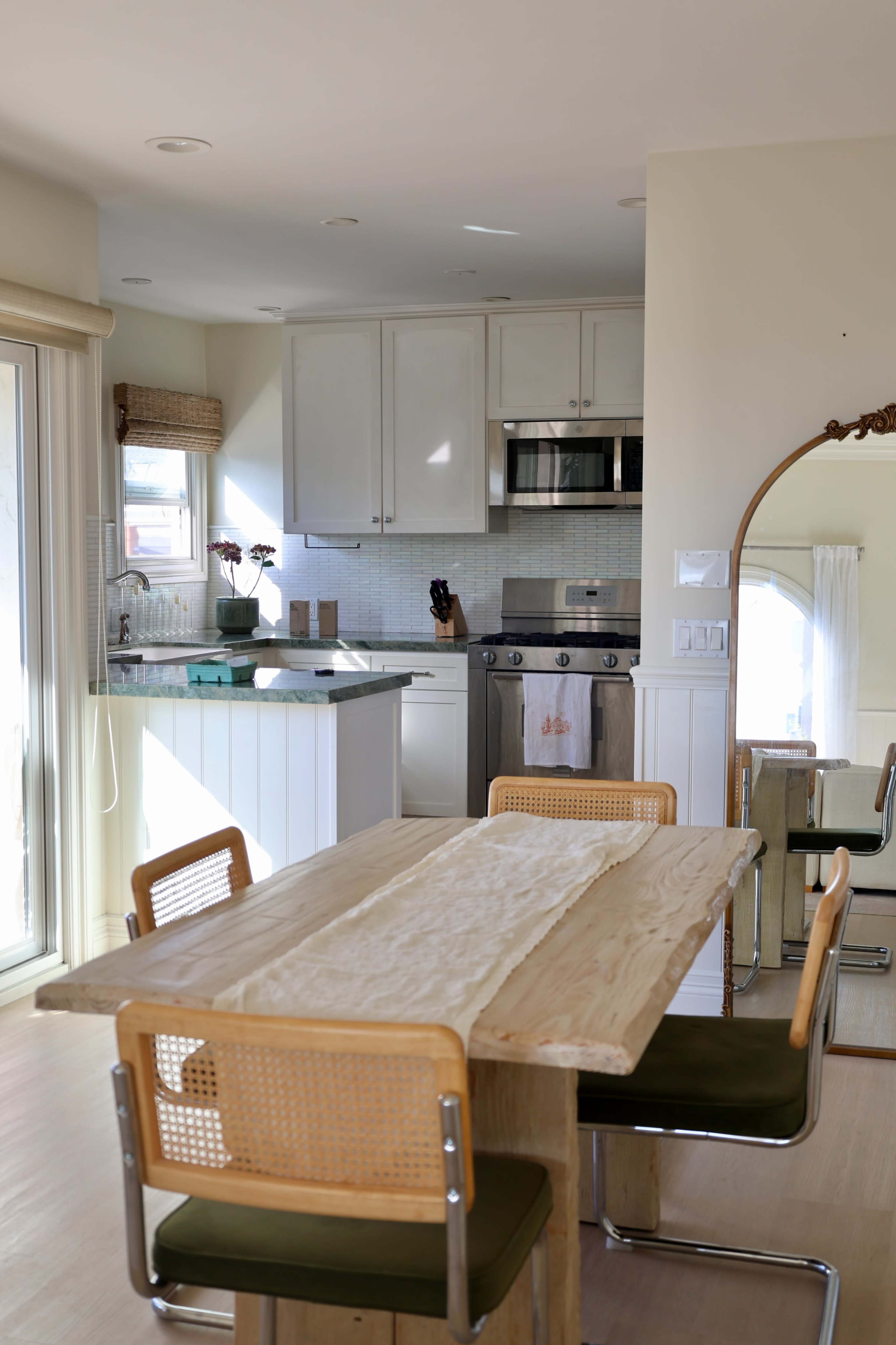 Modern Coastal Bungalow with Ocean Views & Designer Touches Image in Manhattan Beach, Manhattan Beach, CA