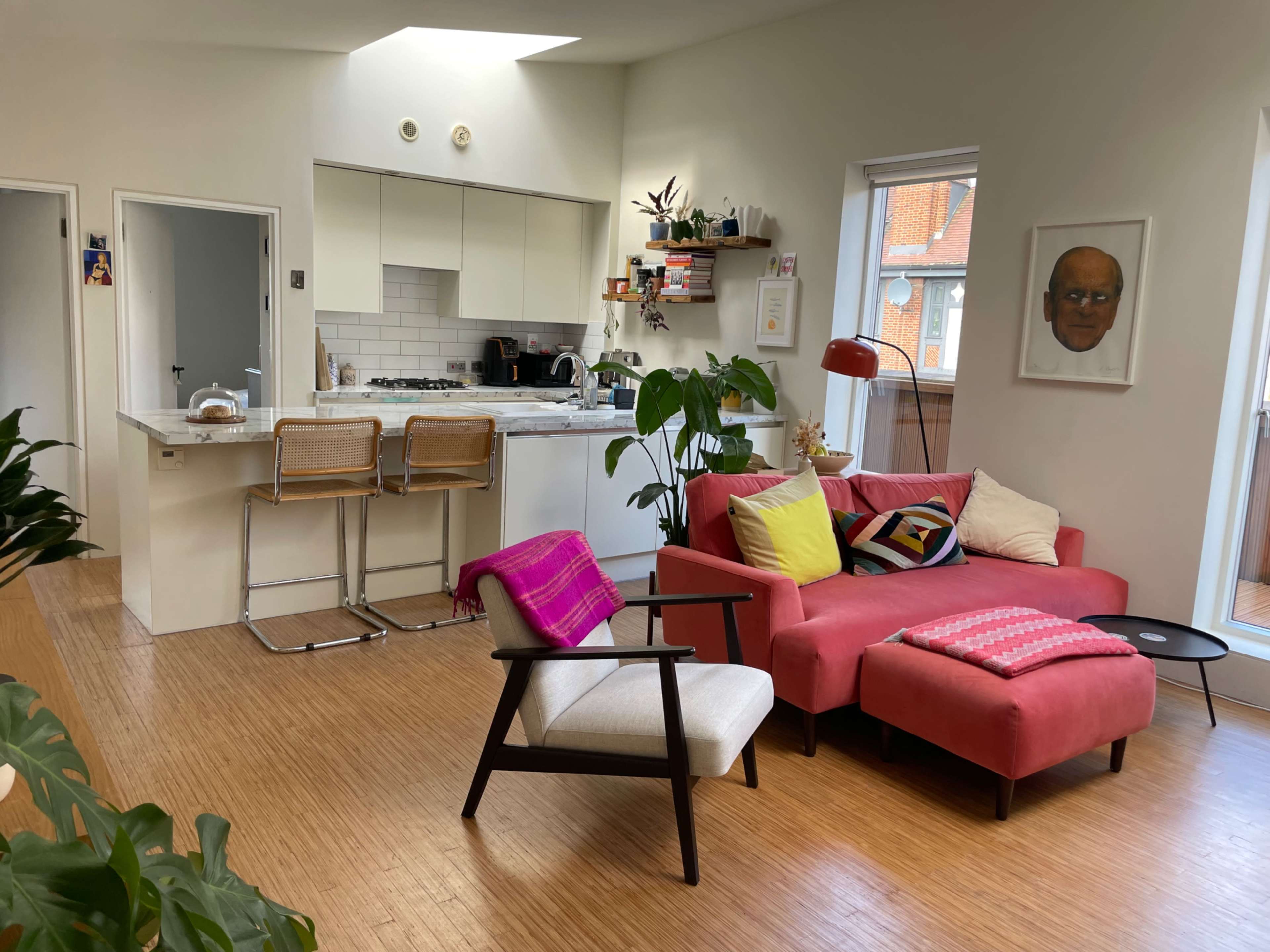 Bright Contemporary Peckham Flat Image in London, London, ENG