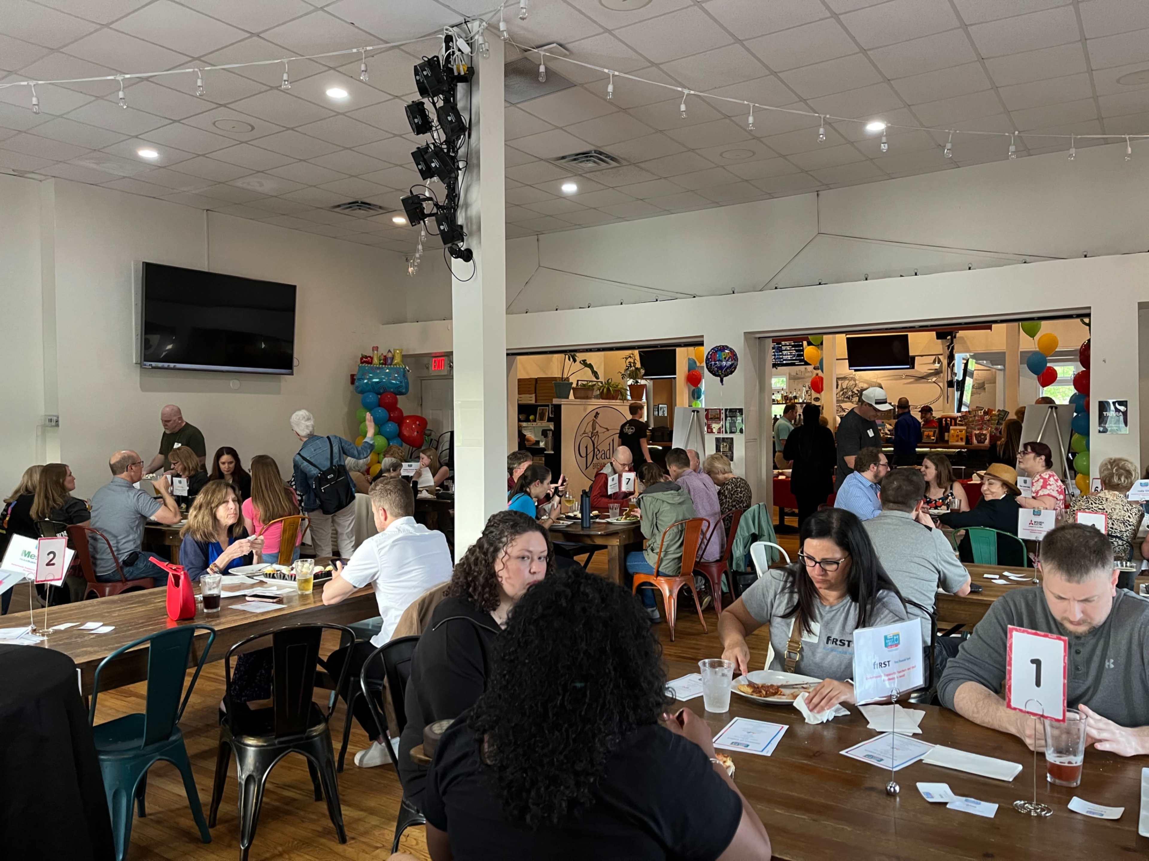 Open Access Room with Windows Image in California, Cincinnati, OH