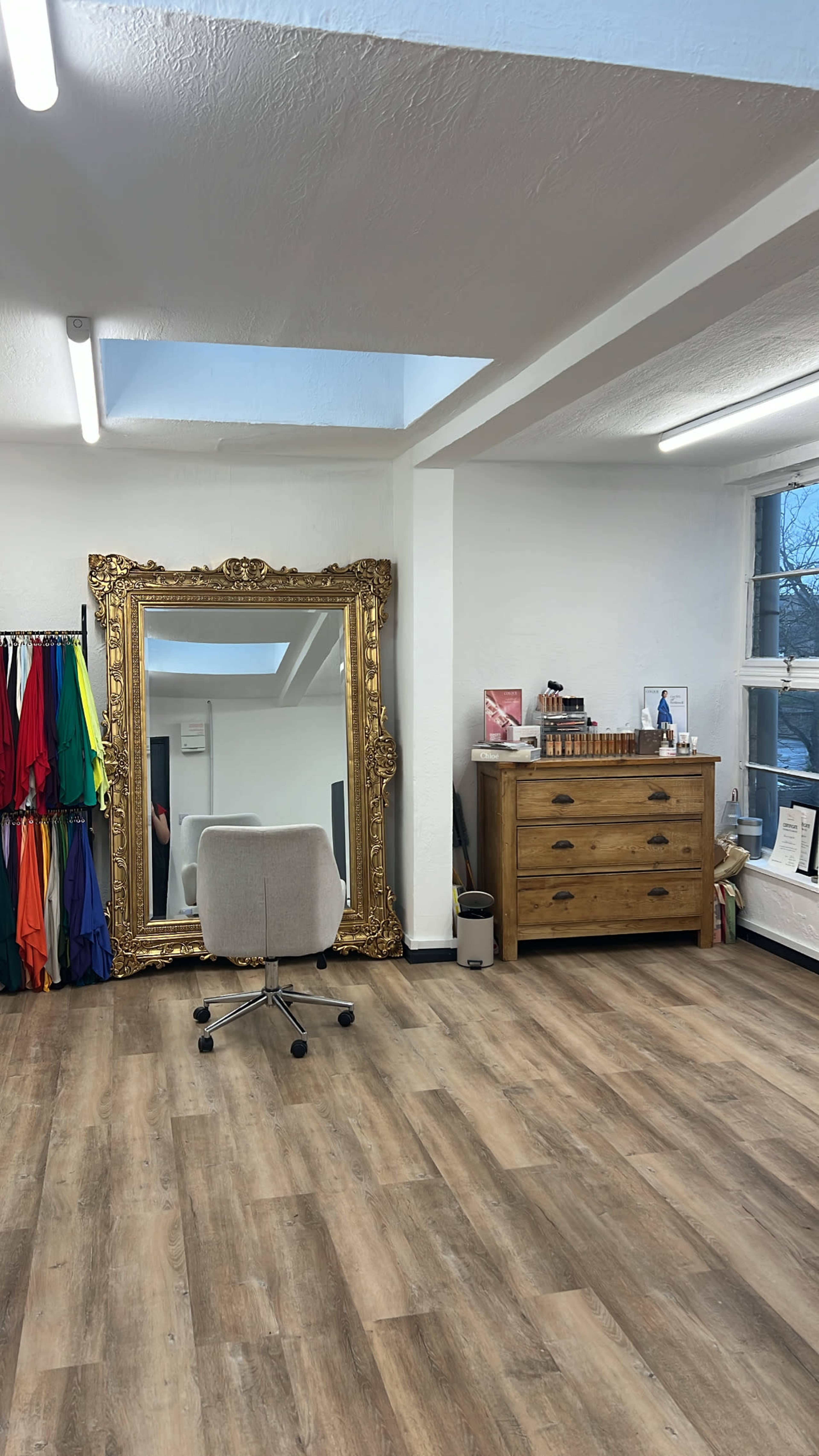 Battersea Stylish Studio Image in London, London, ENG