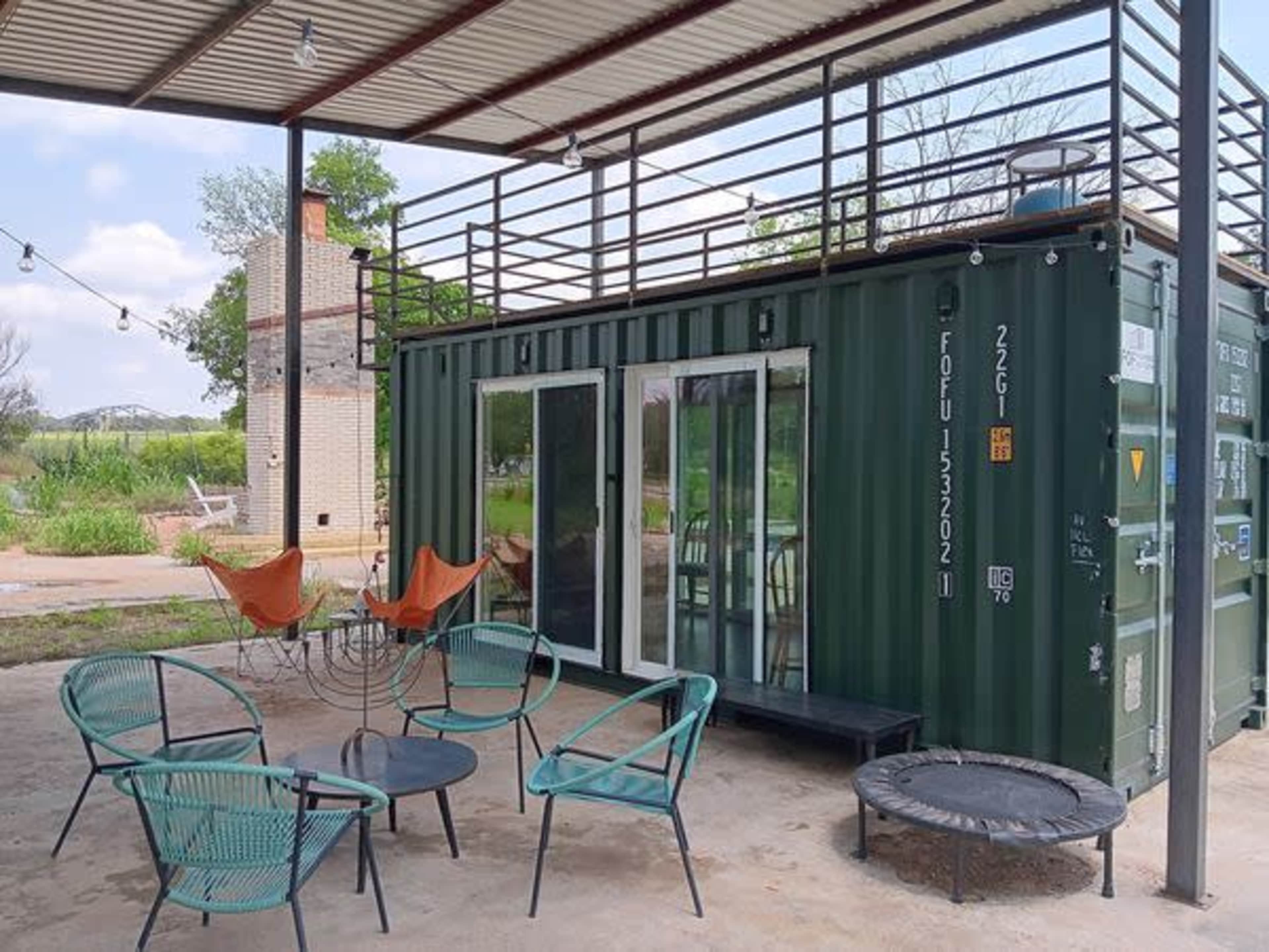 Flexible affordable rustic retreat and gathering space. Plant-Based, Spiritual and Sober... on the Texas Wine Trail. Central location 1 hour to San Antonio or Austin airports. Image in , JOHNSON CITY, TX